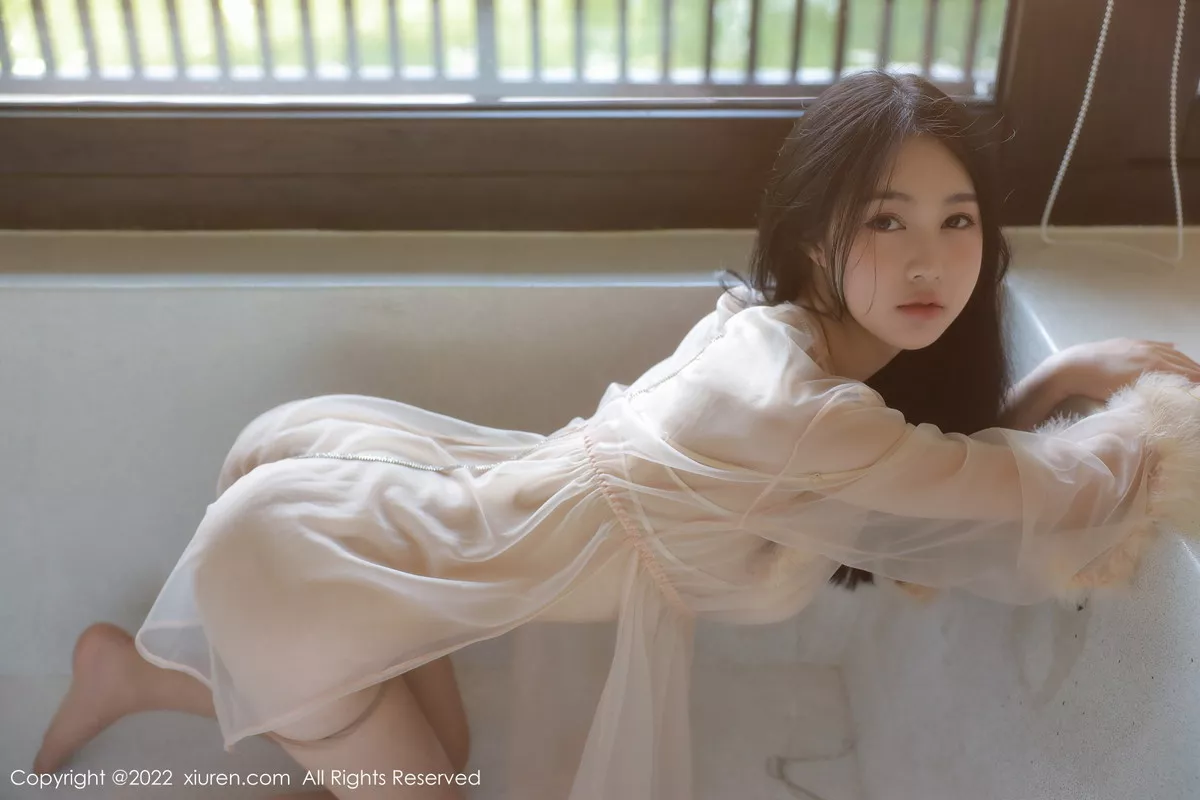 秀人集.com_[XiuRen秀人网]No.5796_模特谢晚晚浅色薄纱轻透情趣服配超薄肉丝秀惹火身材诱惑写真58P