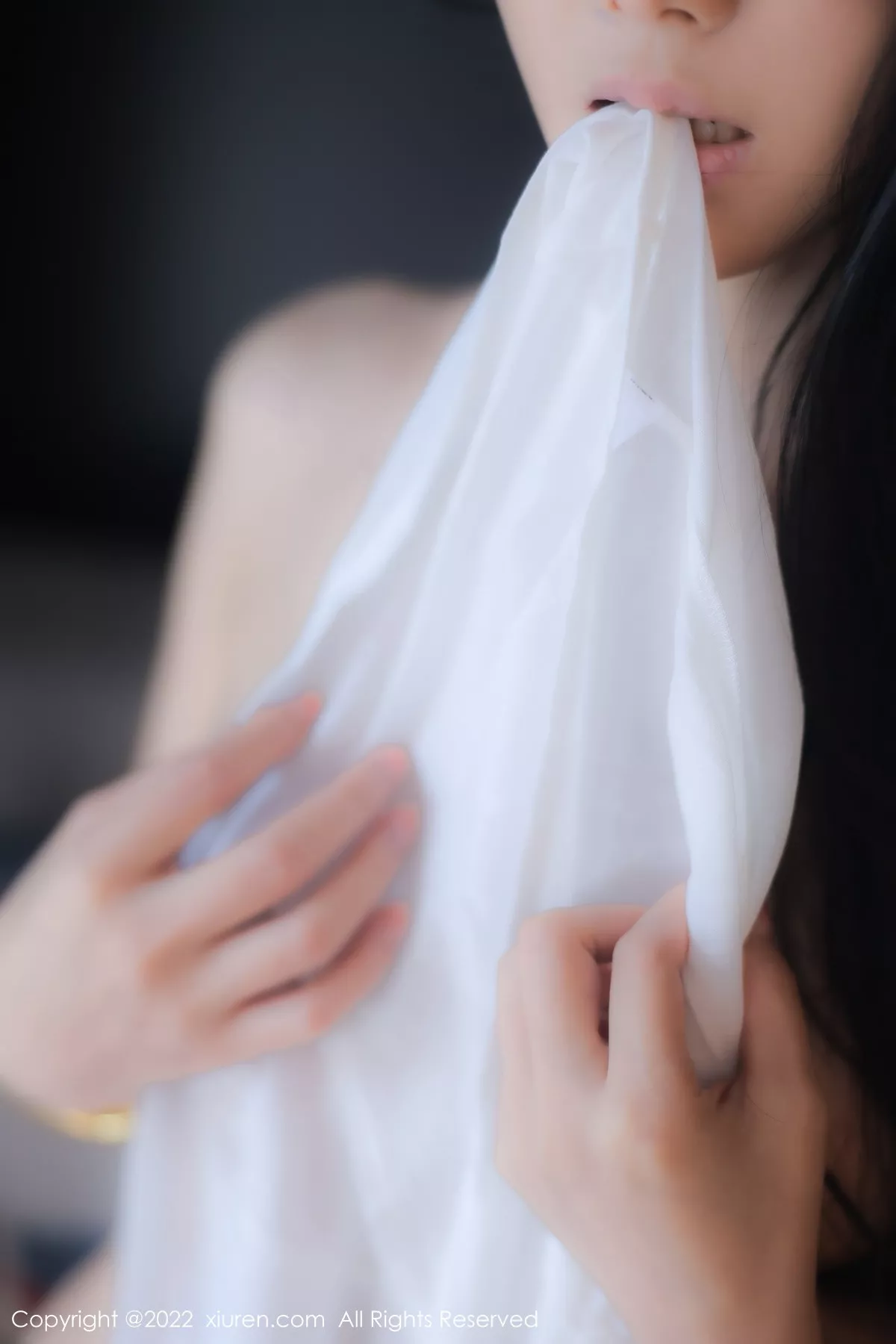 秀人集.com_[XiuRen秀人网]No.5799_新人模特苏苏阿白上衣配灰色瑜伽裤秀曼妙绝美姿态撩人诱惑写真93P