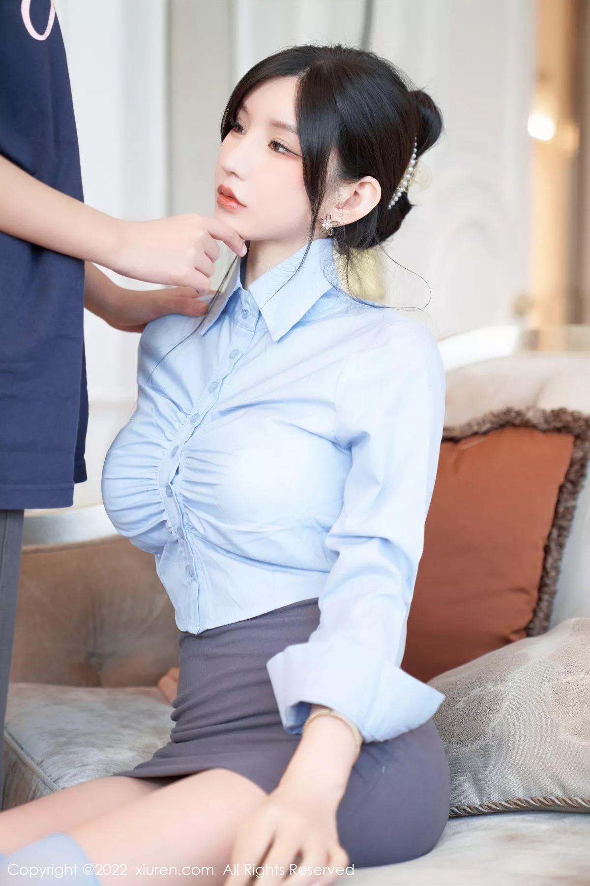 秀人集.com_[XiuRen秀人网]No.5812_女神周于希Sally性感衬衫配灰短裙露蕾丝内衣配超薄肉丝诱惑写真90P