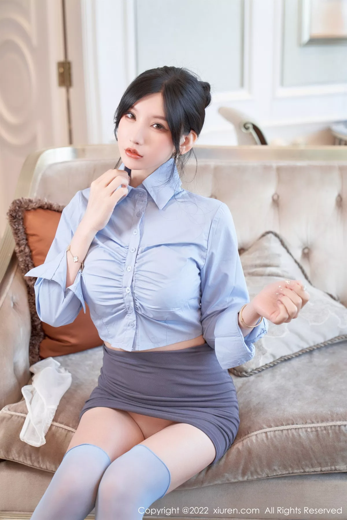 秀人集.com_[XiuRen秀人网]No.5812_女神周于希Sally性感衬衫配灰短裙露蕾丝内衣配超薄肉丝诱惑写真90P