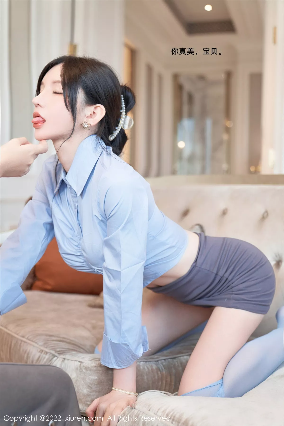 秀人集.com_[XiuRen秀人网]No.5812_女神周于希Sally性感衬衫配灰短裙露蕾丝内衣配超薄肉丝诱惑写真90P