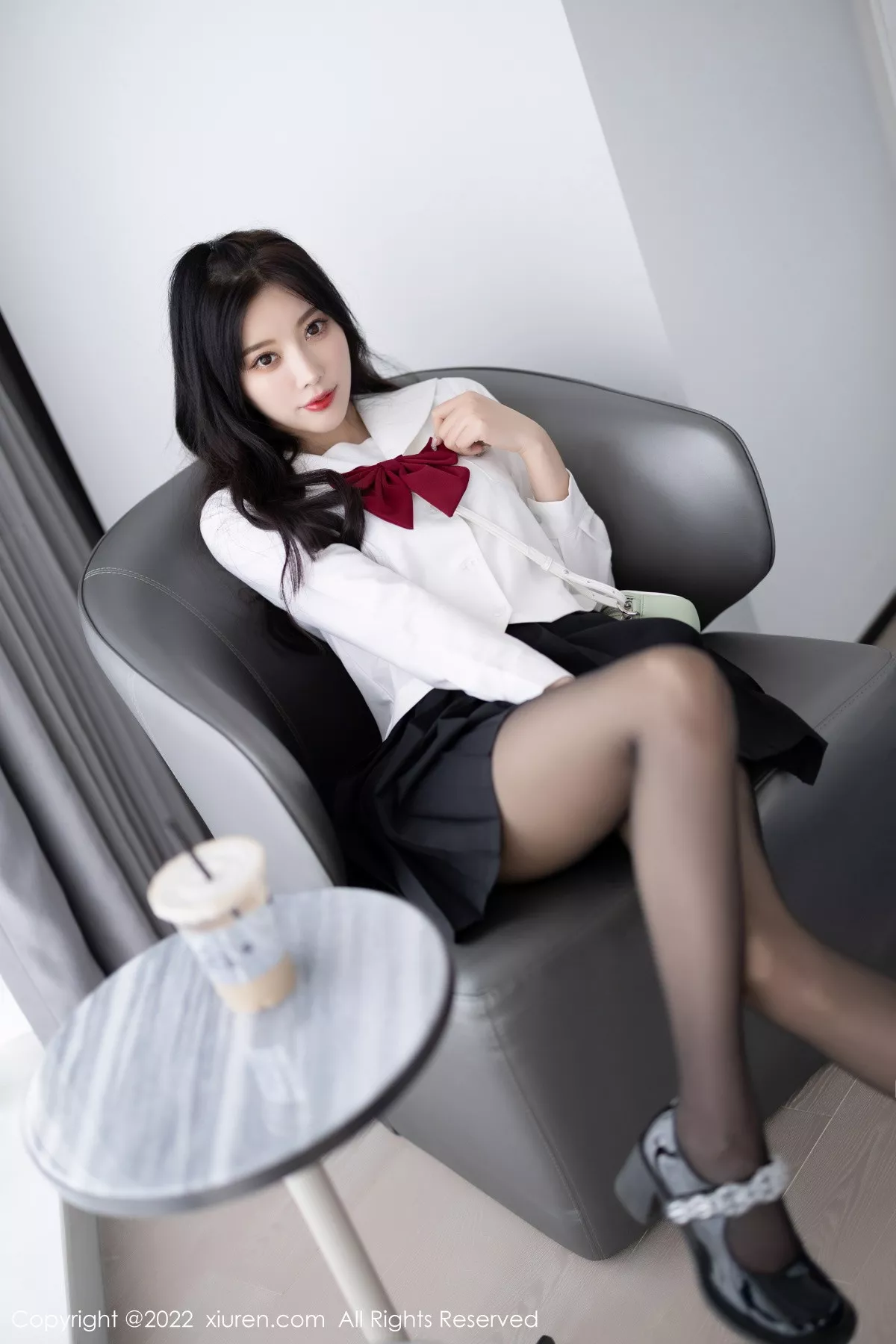 秀人集.com_[XiuRen秀人网]No.5823_女神杨晨晨Yome性感白T配黑色短裙露黑色内衣迷人诱惑写真94P