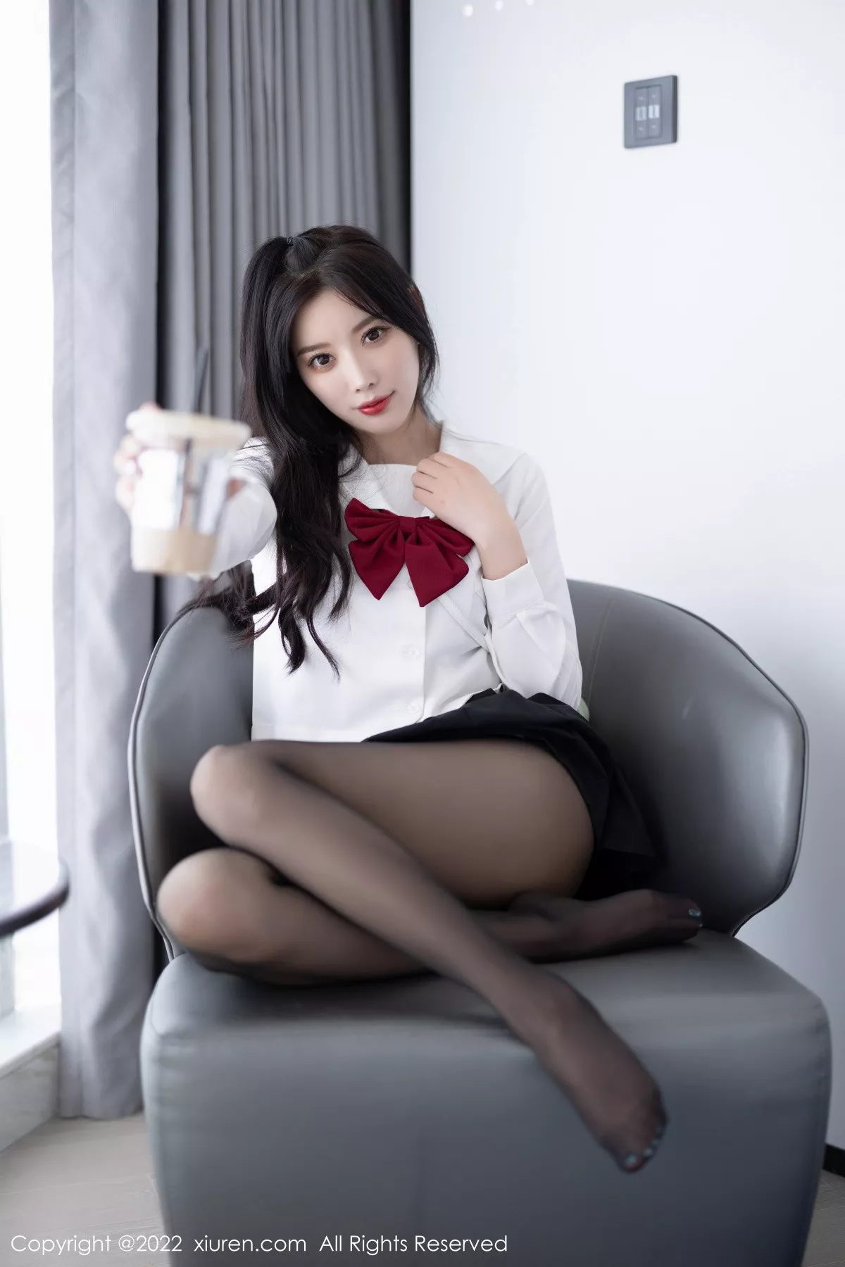 秀人集.com_[XiuRen秀人网]No.5823_女神杨晨晨Yome性感白T配黑色短裙露黑色内衣迷人诱惑写真94P