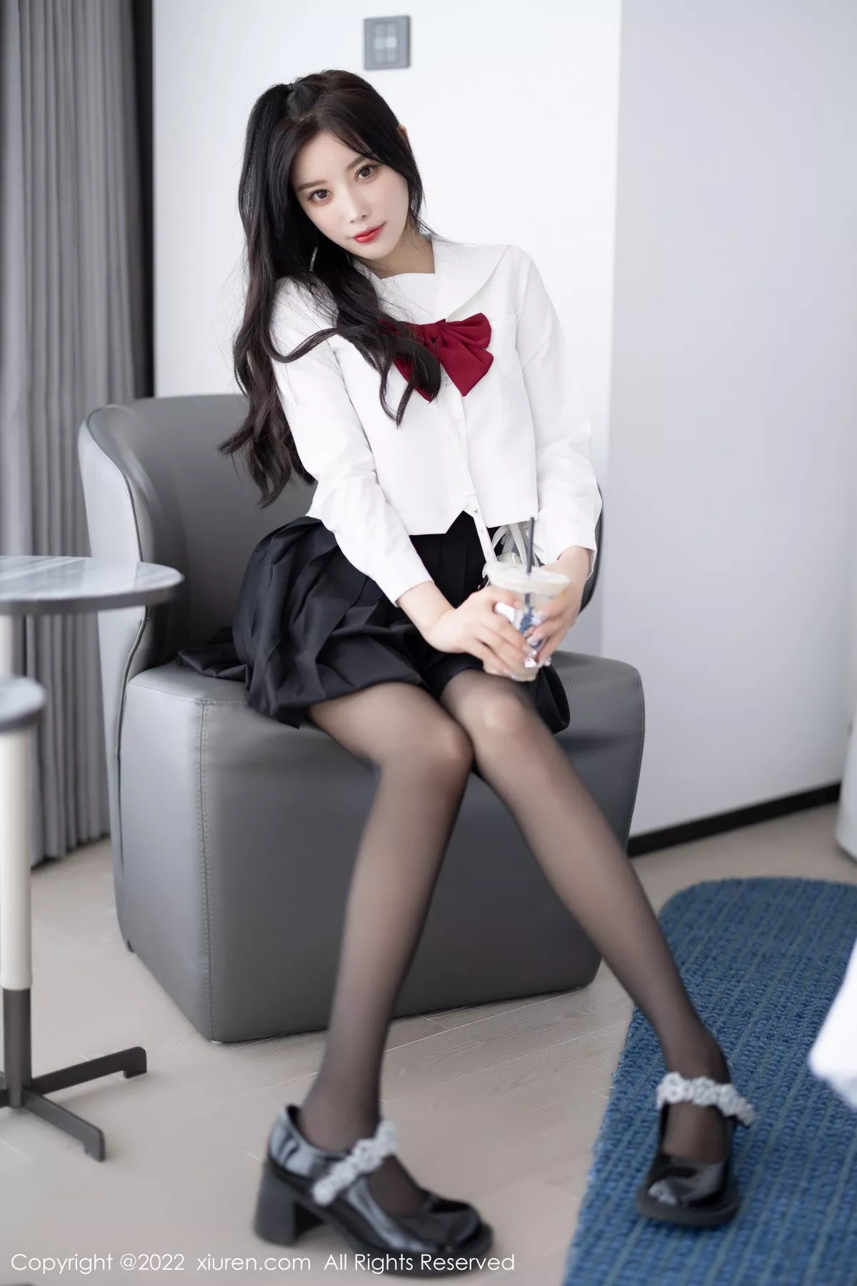 秀人集.com_[XiuRen秀人网]No.5823_女神杨晨晨Yome性感白T配黑色短裙露黑色内衣迷人诱惑写真94P