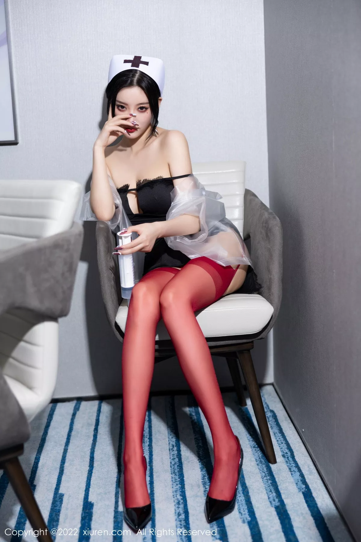 秀人集.com_[XiuRen秀人网]No.5751_女神杨晨晨Yome万圣节主题黑色吊带上衣配红丝袜完美诱惑写真90P