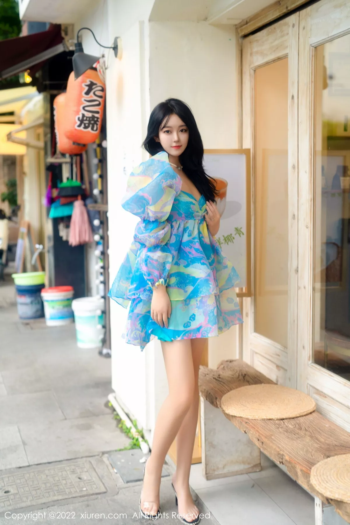 秀人集.com_[XiuRen秀人网]No.5749_模特露露luncy酒店场景蓝色花式长裙半脱露黑色蕾丝内衣诱惑写真58P