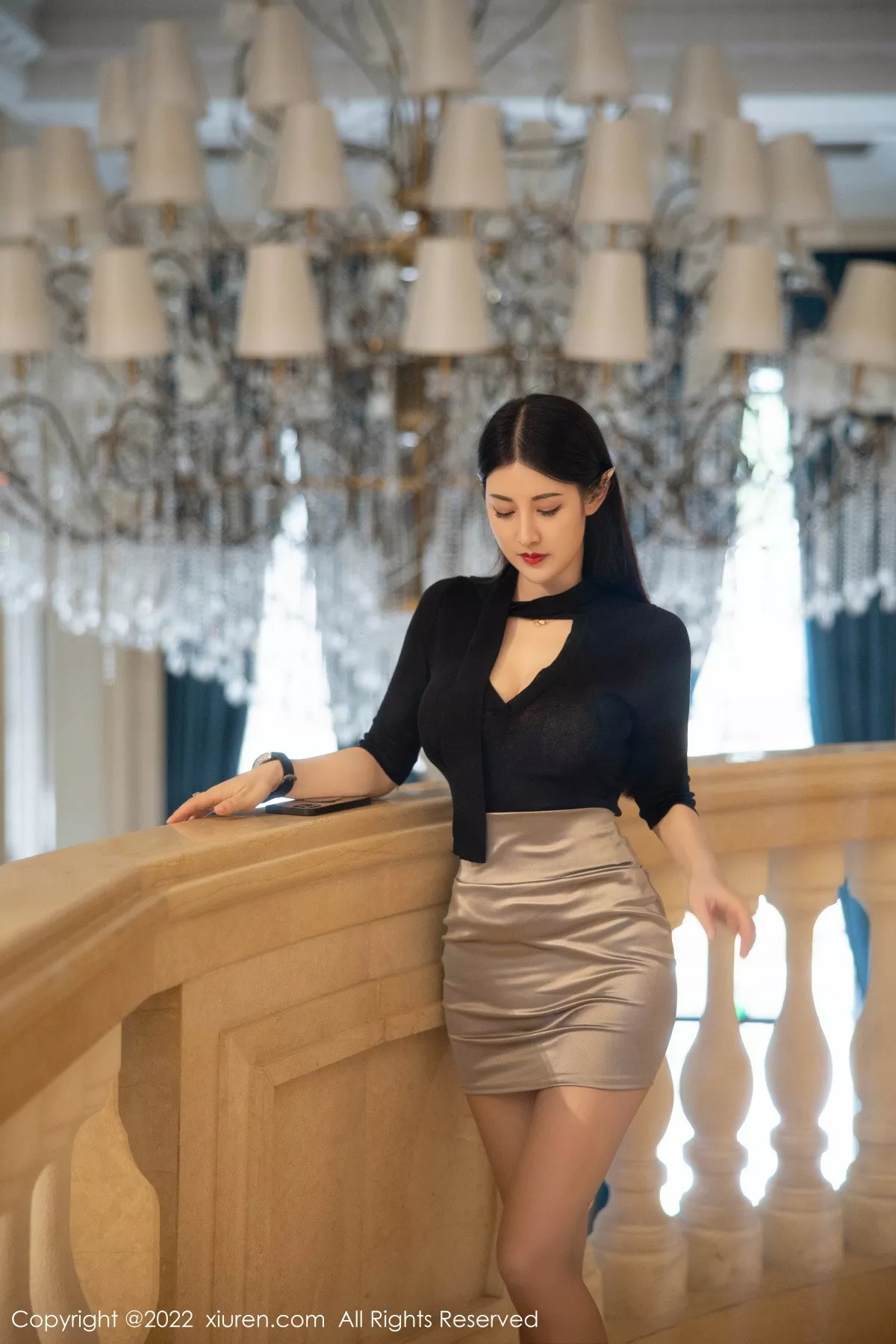 秀人集.com_[XiuRen秀人网]No.5829_模特诗诗kiki黑色上衣配浅灰色短裙露性感蕾丝内衣惹火诱惑写真92P