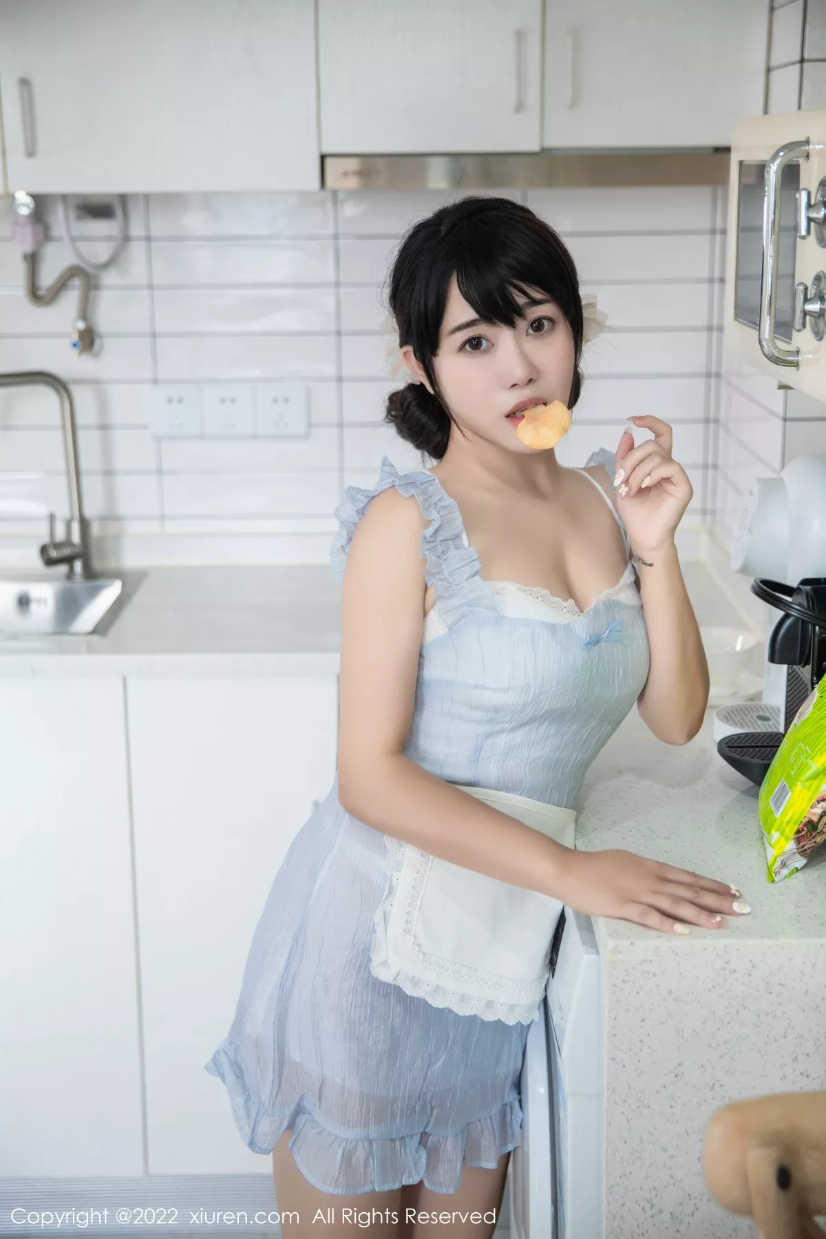 秀人集.com_[XiuRen秀人网]No.5834_模特严利娅Yuliya私房性感浅蓝色女仆服饰秀翘臀美腿诱惑写真53P