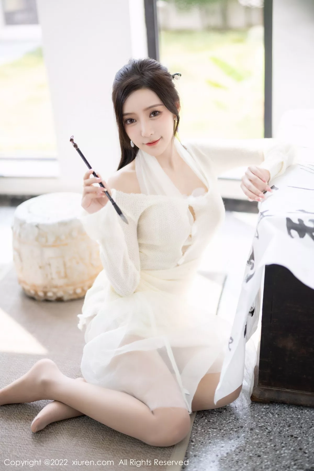 秀人集.com_[XiuRen秀人网]No.5846_女神王馨瑶yanni性感白色连衣裙配超薄肉丝秀翘臀美腿诱惑写真87P