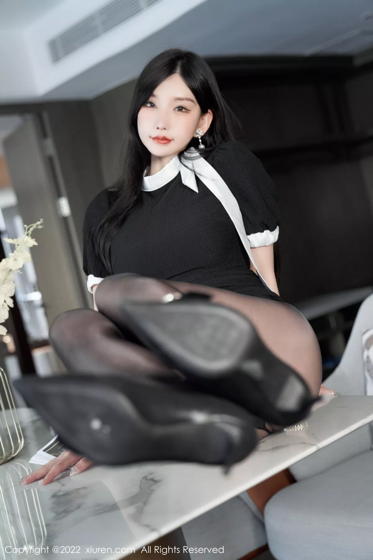 秀人集.com_[XiuRen秀人网]No.5848_女神周于希Sally私房性感蓝色蕾丝内衣配超薄闪亮黑丝魅惑写真102P