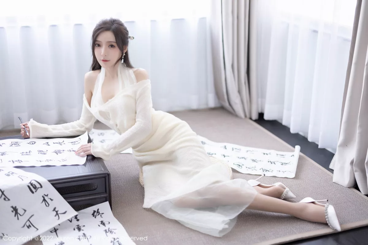 秀人集.com_[XiuRen秀人网]No.5846_女神王馨瑶yanni性感白色连衣裙配超薄肉丝秀翘臀美腿诱惑写真87P