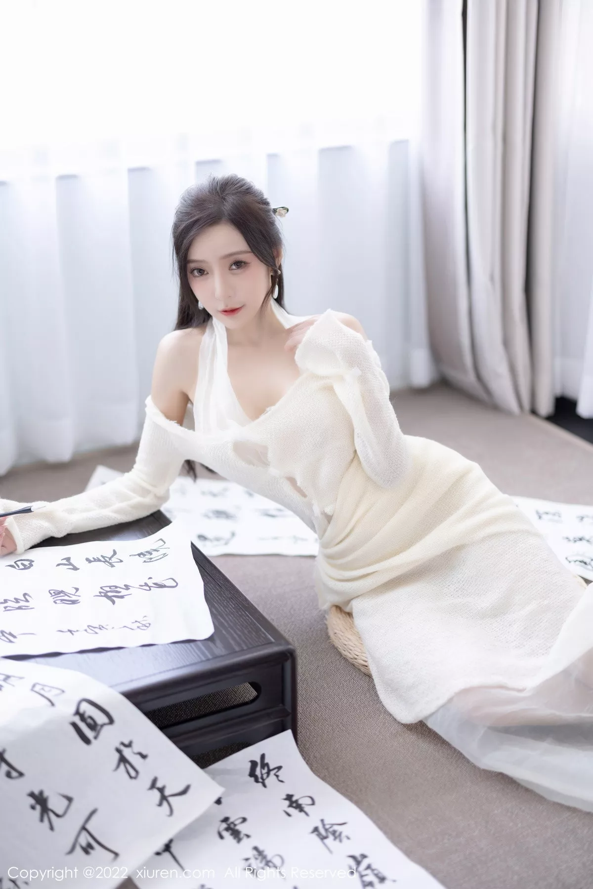 秀人集.com_[XiuRen秀人网]No.5846_女神王馨瑶yanni性感白色连衣裙配超薄肉丝秀翘臀美腿诱惑写真87P