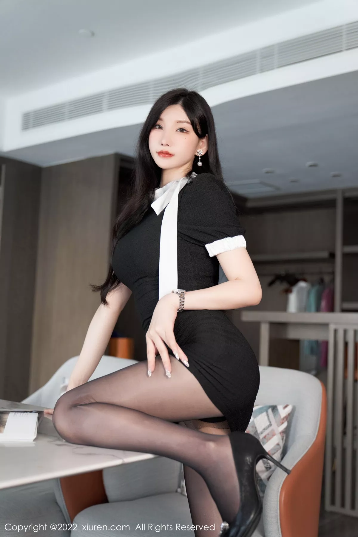 秀人集.com_[XiuRen秀人网]No.5848_女神周于希Sally私房性感蓝色蕾丝内衣配超薄闪亮黑丝魅惑写真102P