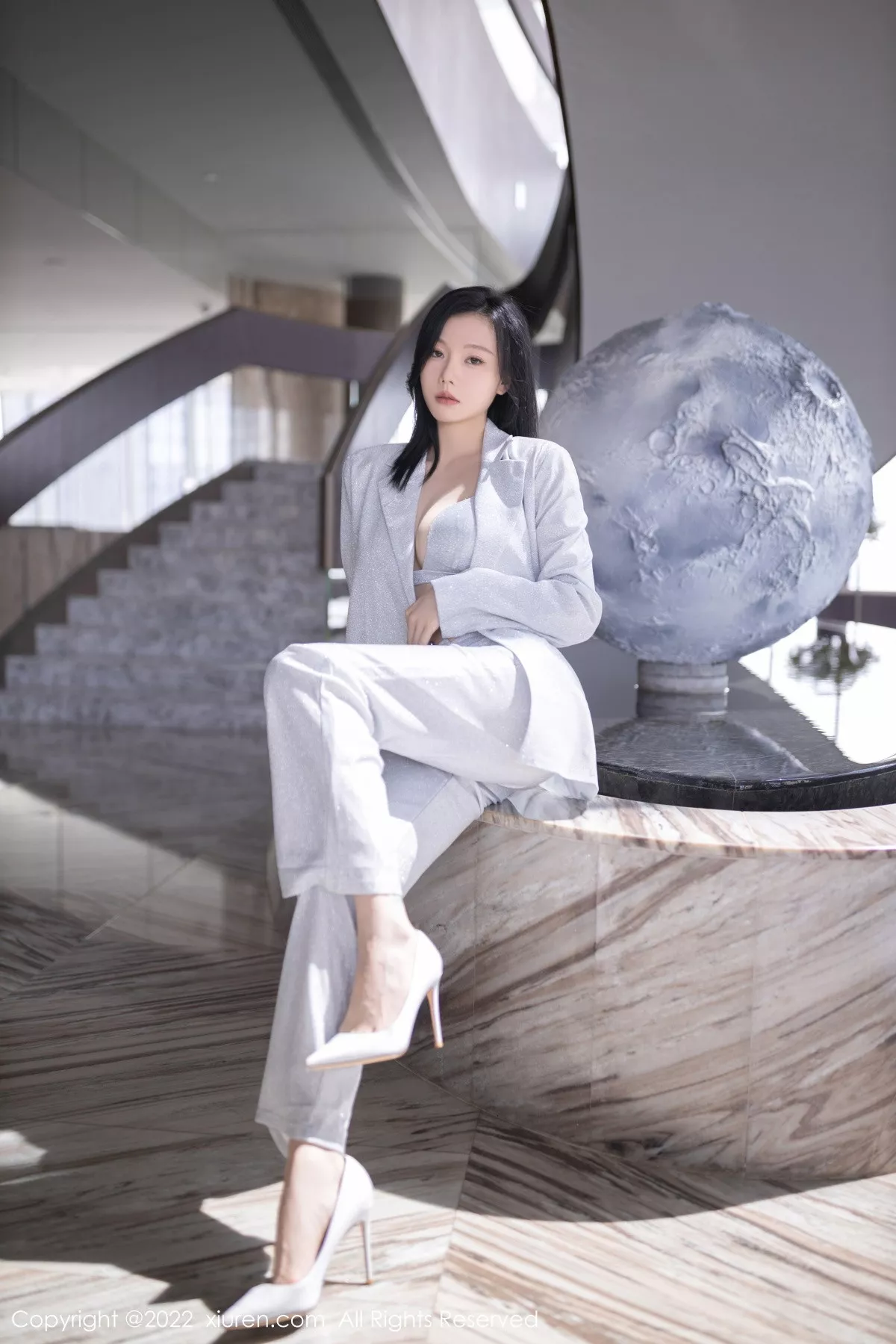 秀人集.com_[XiuRen秀人网]No.5859_模特安然anran脱银色西服露性感银色内衣秀完美身材诱惑写真76P