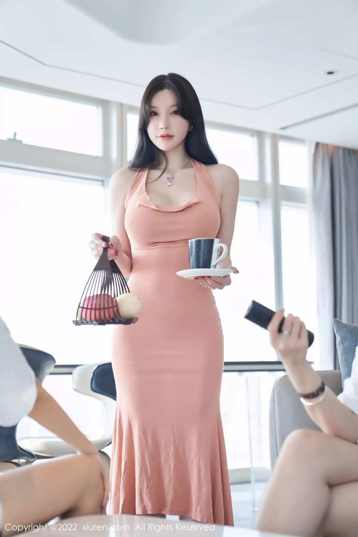 秀人集.com_[XiuRen秀人网]No.5881_女神周于希Sally心愿旅拍性感粉色长裙+白色薄纱惹火诱惑写真80P