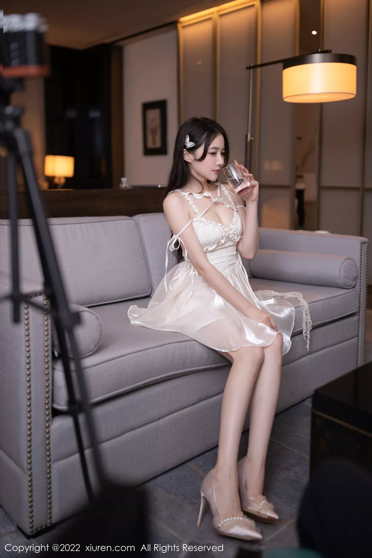 秀人集.com_[XiuRen秀人网]No.5776_模特鱼子酱Fish模特招聘主题浅色薄纱连衣裙秀完美身材诱惑写真75P