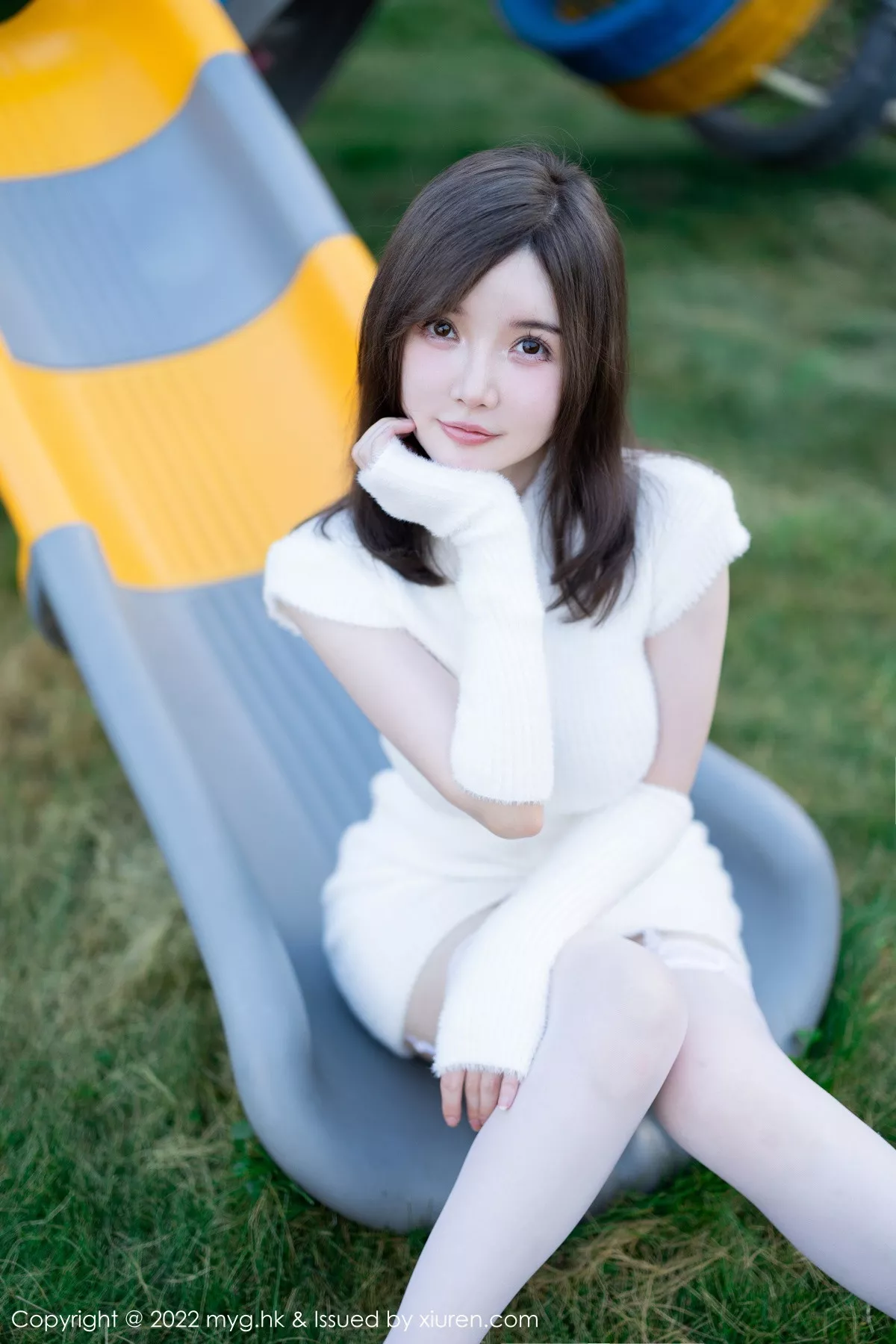 秀人集.com_[MyGirl美媛馆]Vol.644_模特糯美子脱性感白色连衣短裙露蕾丝内衣配白丝吊袜诱惑写真65P