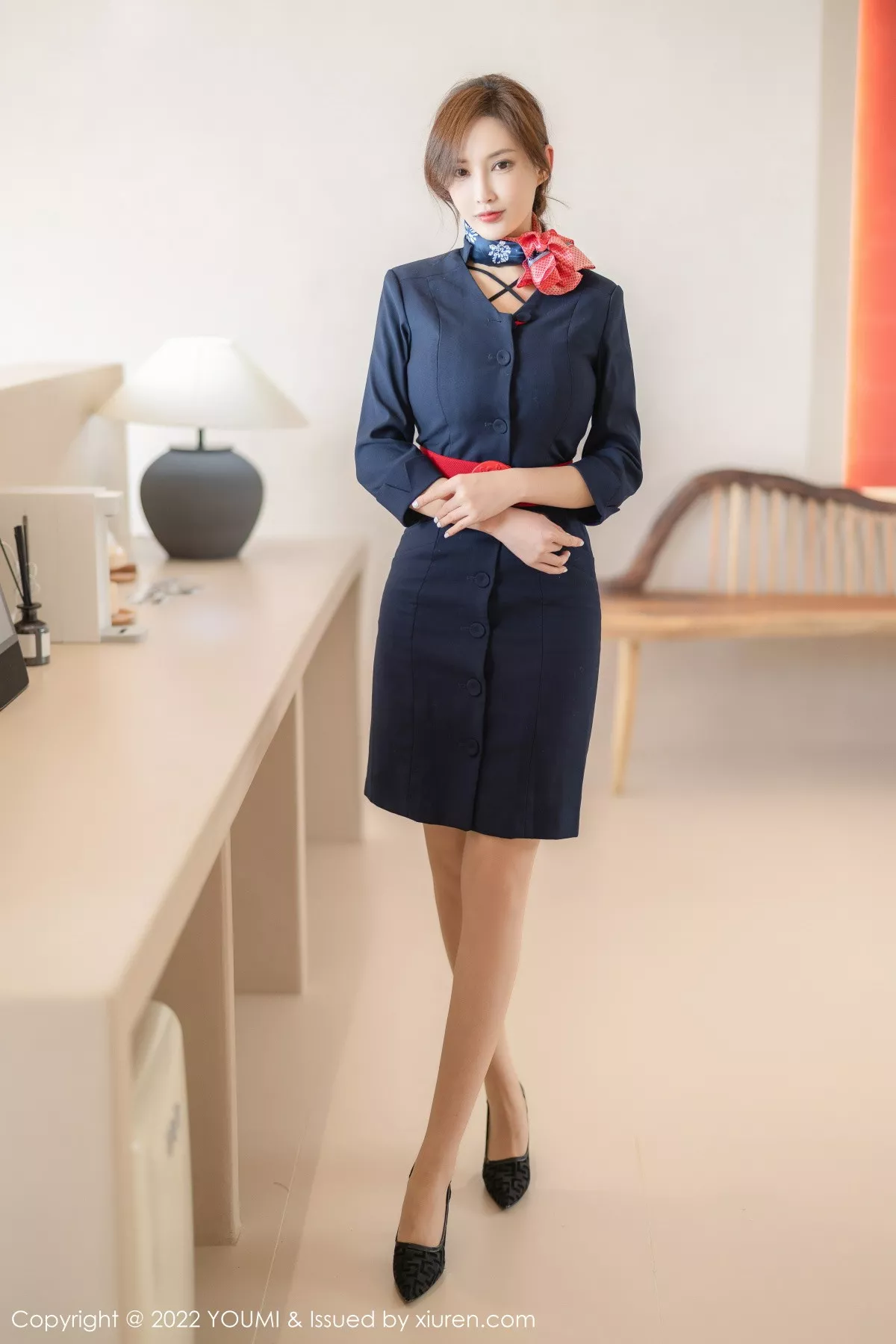 秀人集.com_[YouMi尤蜜荟]Vol.858_女神奶瓶土肥圆性感深色制服套装半脱秀丰满身材迷人诱惑写真77P