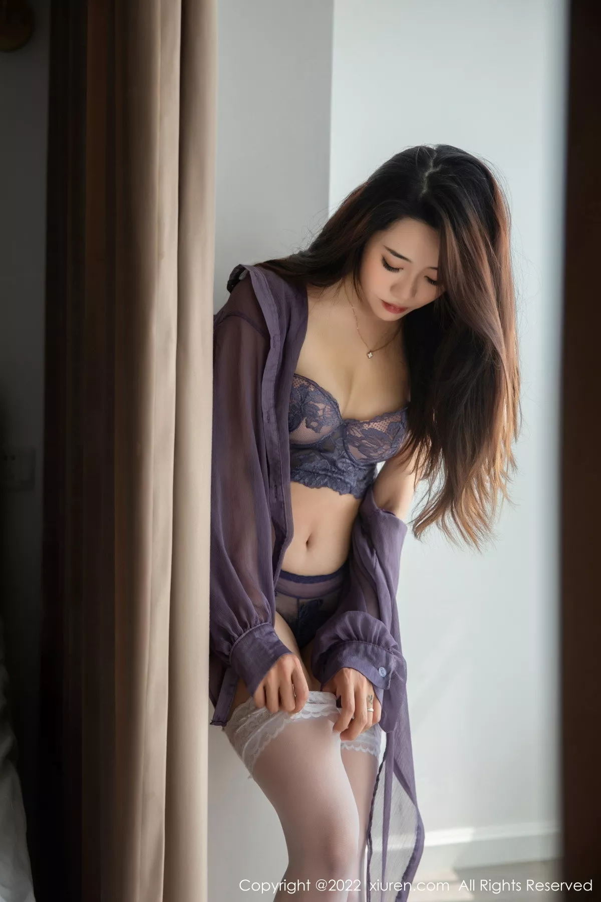 秀人集.com_[XiuRen秀人网]No.5884_模特严利娅Yuliya性感暗紫色薄纱情趣内衣配白色蕾丝袜诱惑写真54P