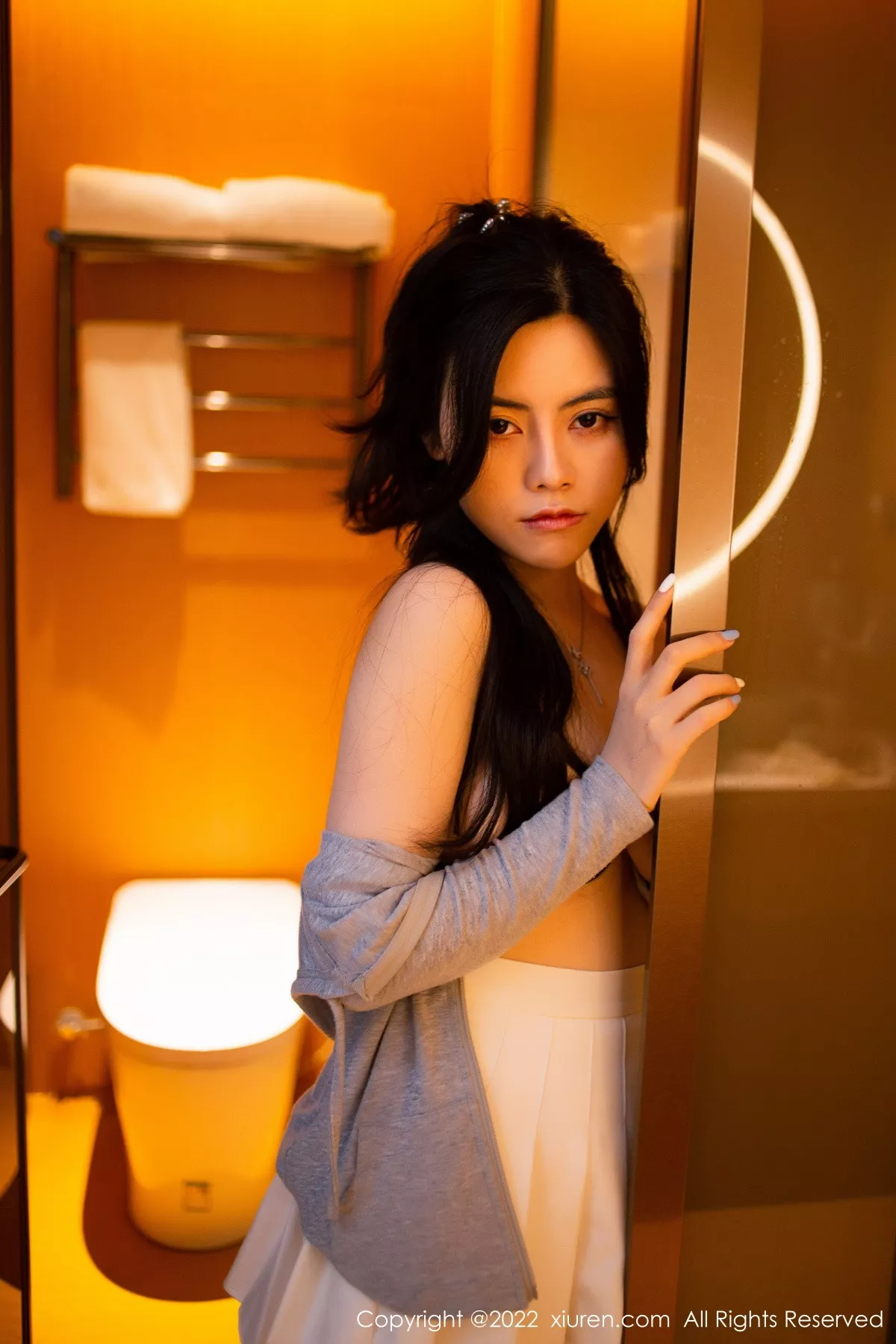 秀人集.com_[XiuRen秀人网]No.5929_模特白甜私房多套服饰性感白色真空系列秀完美身材迷人诱惑写真94P