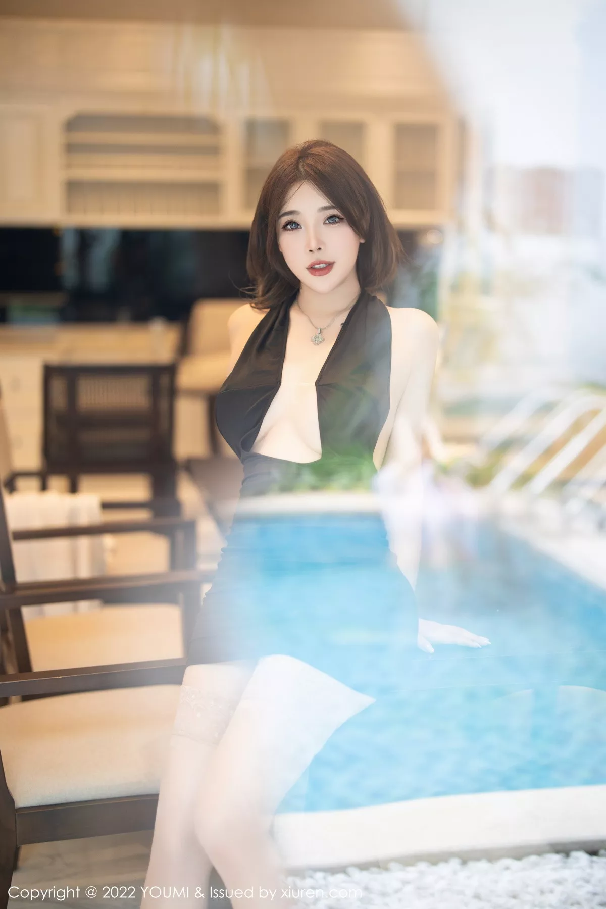 秀人集.com_[YouMi尤蜜荟]Vol.871_模特小海臀Rena性感黑色露胸连衣裙配超薄肉丝秀翘臀诱惑写真56P