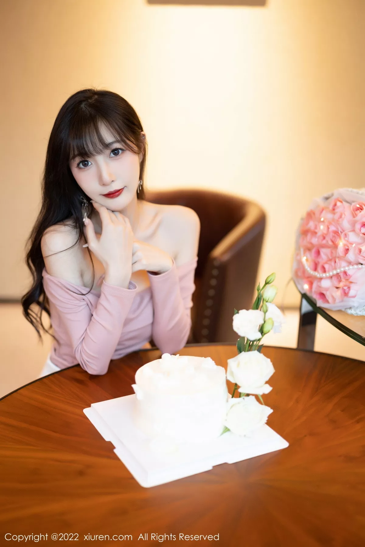 秀人集.com_[XiuRen秀人网]No.5934_模特林星阑紫色露肩上衣配白短裙露蕾丝内衣开档肉丝诱惑写真81P