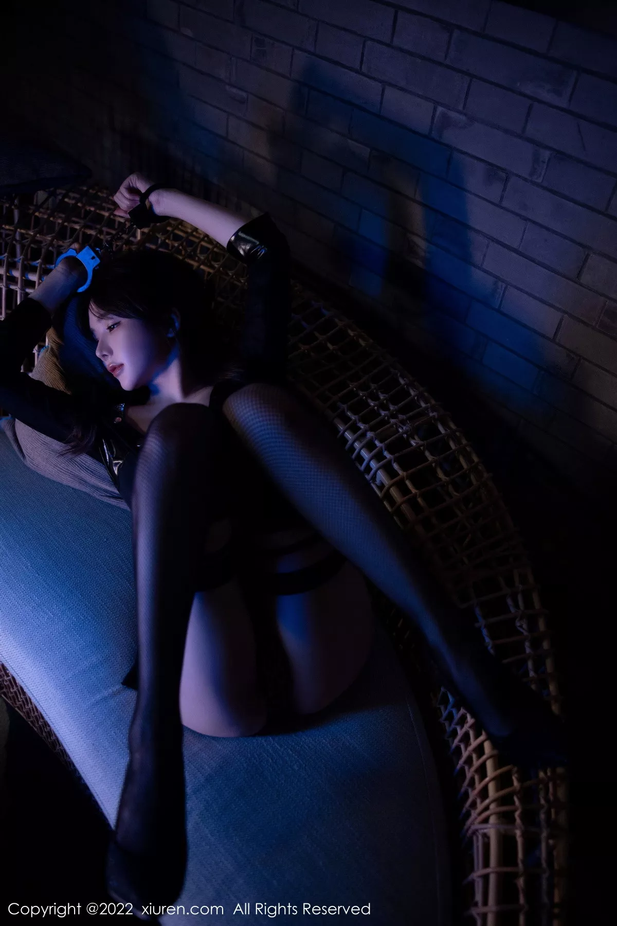 秀人集.com_[XiuRen秀人网]No.5931_模特婠婠么性感黑色情趣制服露豹纹内衣秀绝美身材诱惑写真94P