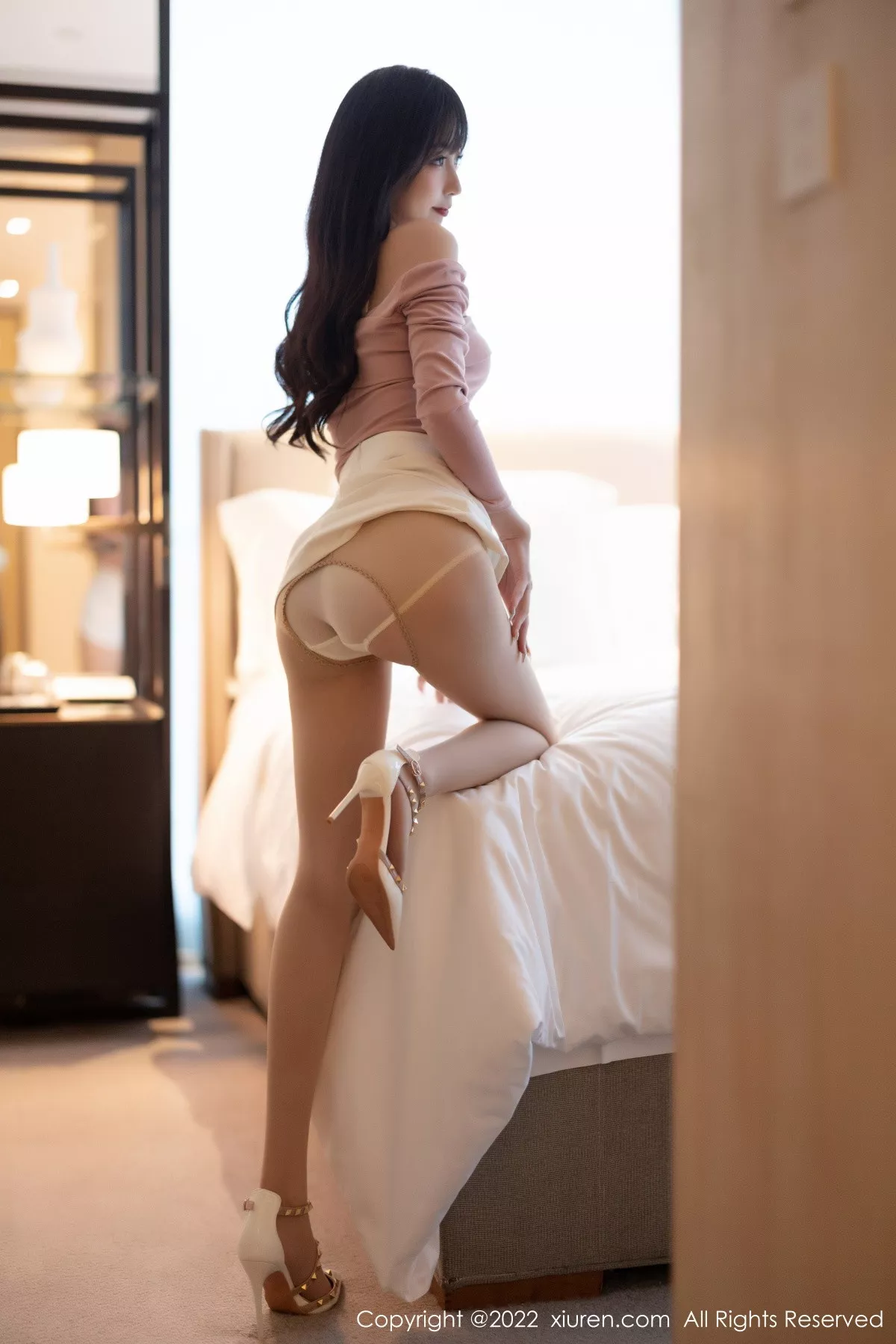 秀人集.com_[XiuRen秀人网]No.5934_模特林星阑紫色露肩上衣配白短裙露蕾丝内衣开档肉丝诱惑写真81P