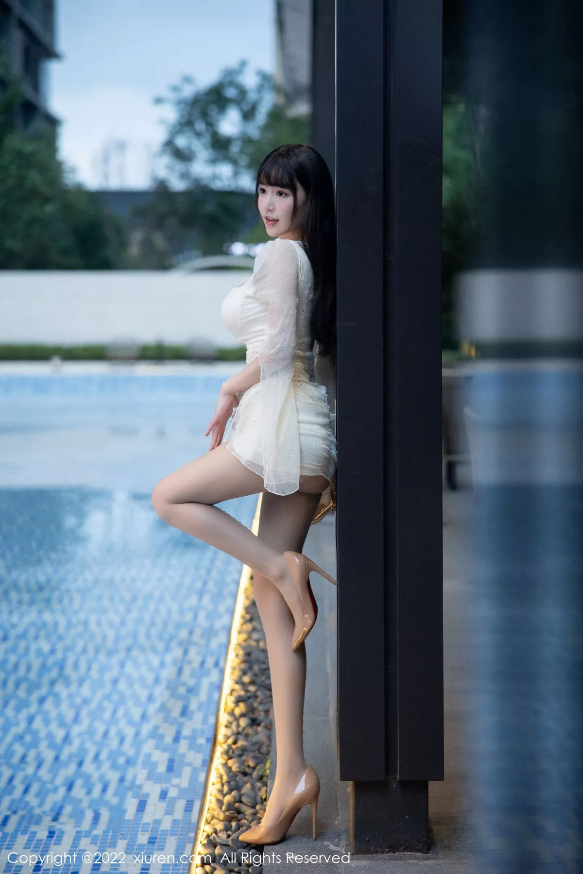 秀人集.com_[XiuRen秀人网]No.5958_女神朱可儿Flora性感白色礼裙配超薄无内肉丝秀丰满身材诱惑写真75P