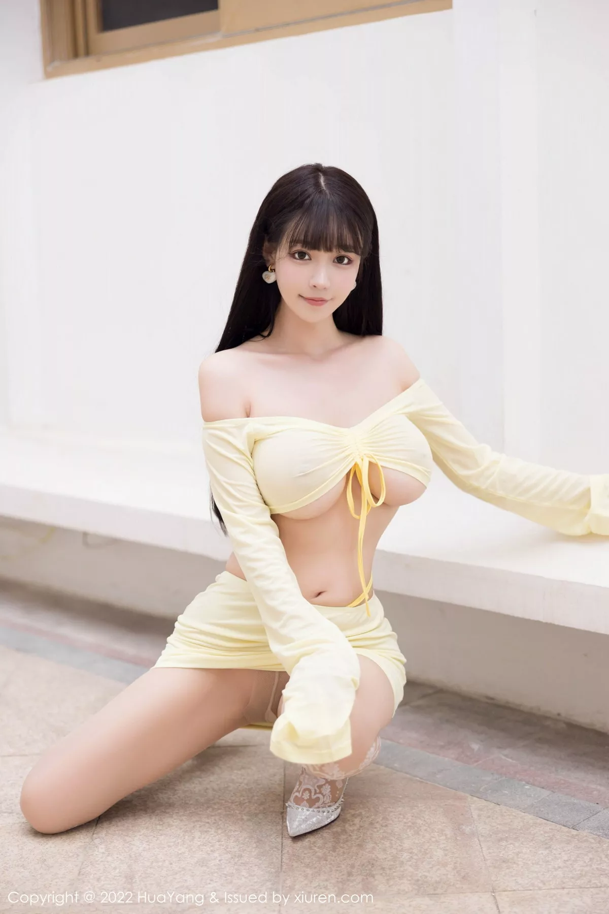 秀人集.com_[HuaYang花漾]Vol.522_女神朱可儿Flora性感淡黄色轻透服配超薄无内肉丝惹火诱惑写真60P