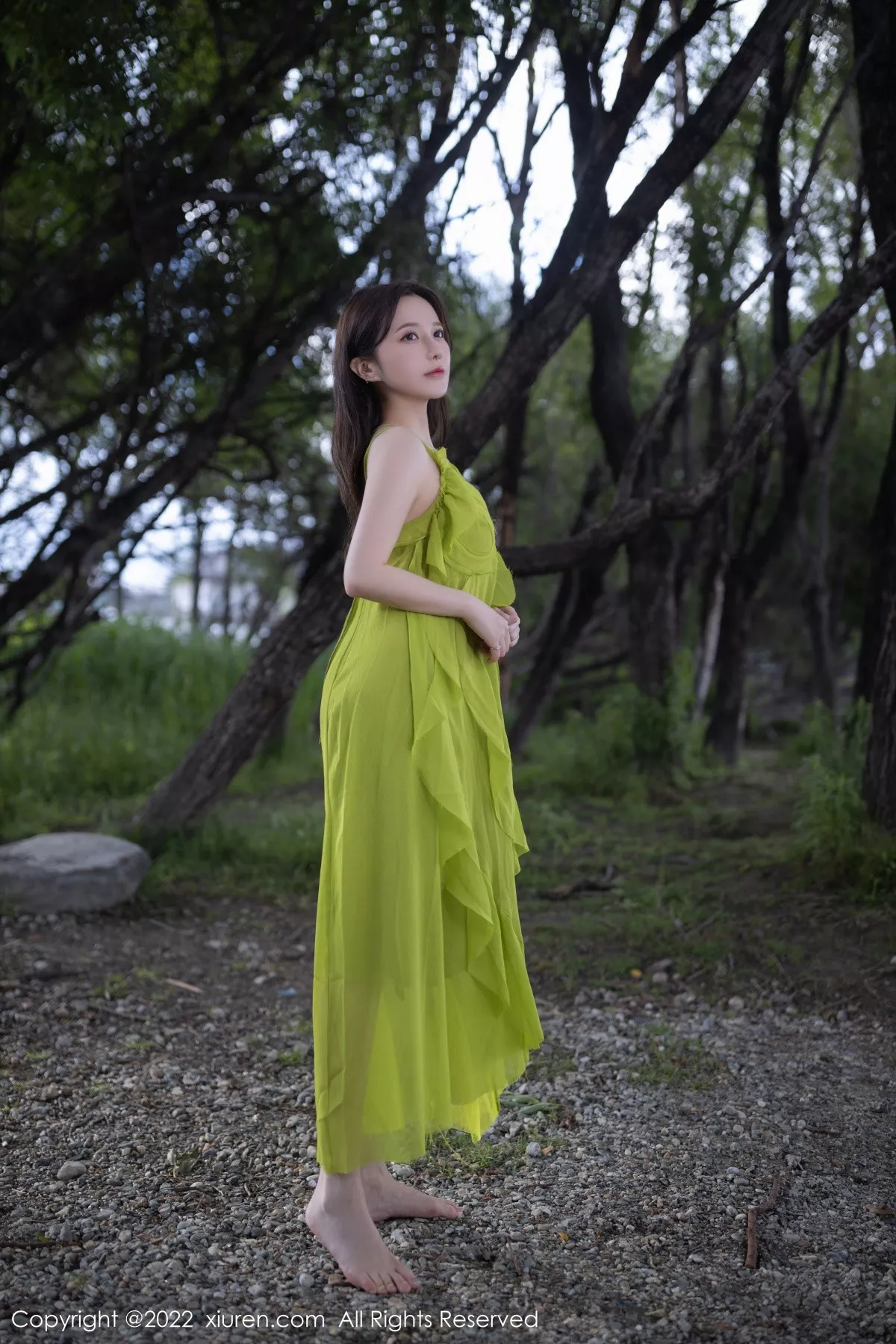 秀人集.com_[XiuRen秀人网]No.5979_模特鱼子酱Fish四季拍摄主题性感吊裙系列秀完美身材诱惑写真73P