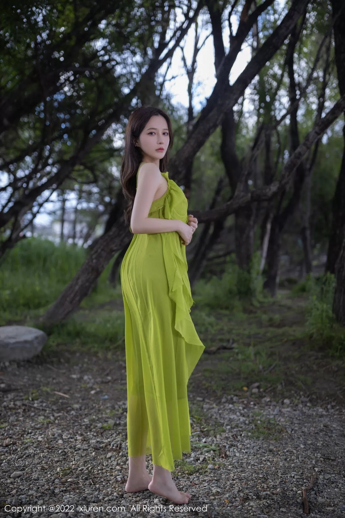 秀人集.com_[XiuRen秀人网]No.5979_模特鱼子酱Fish四季拍摄主题性感吊裙系列秀完美身材诱惑写真73P