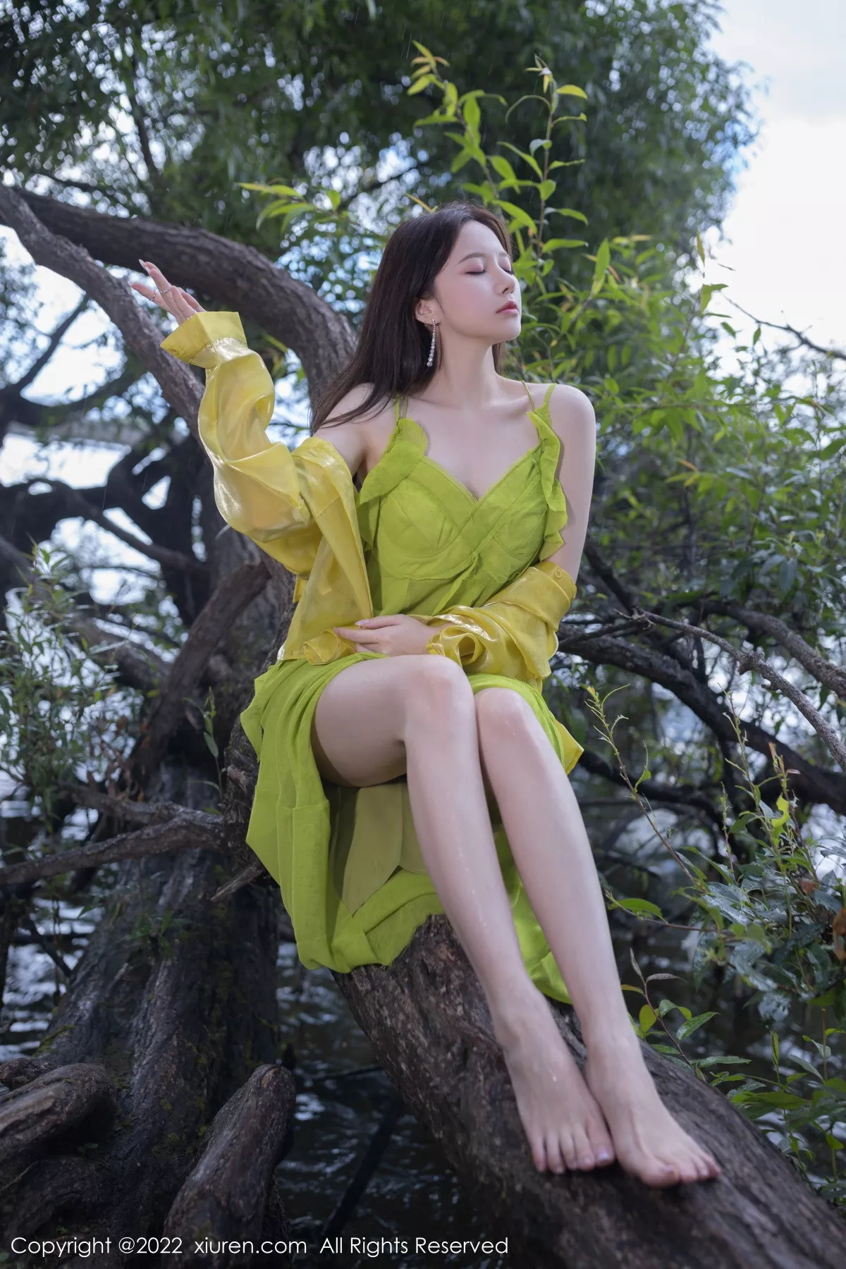 秀人集.com_[XiuRen秀人网]No.5979_模特鱼子酱Fish四季拍摄主题性感吊裙系列秀完美身材诱惑写真73P