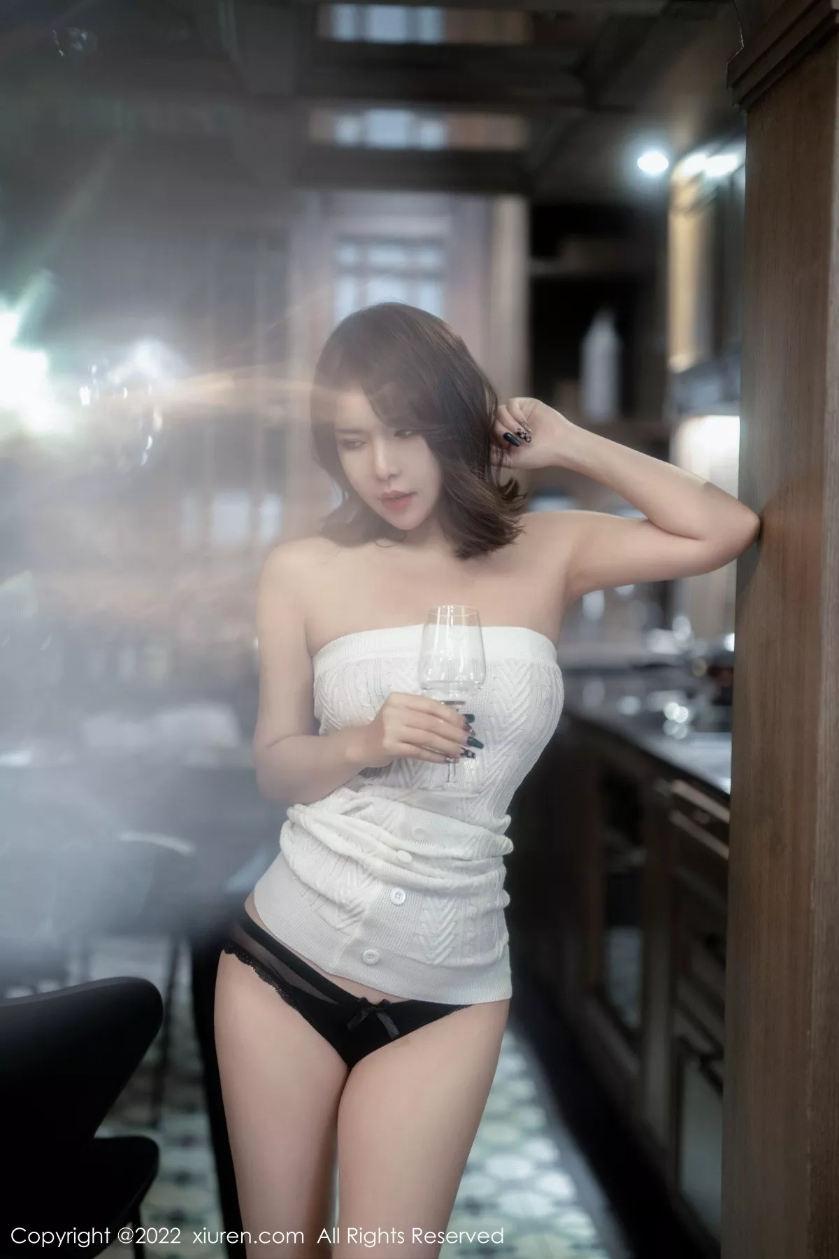 秀人集.com_[XiuRen秀人网]No.5988_模特雅雯私房性感白色露肩服饰露黑色蕾丝内衣魅惑黑丝迷人写真65P