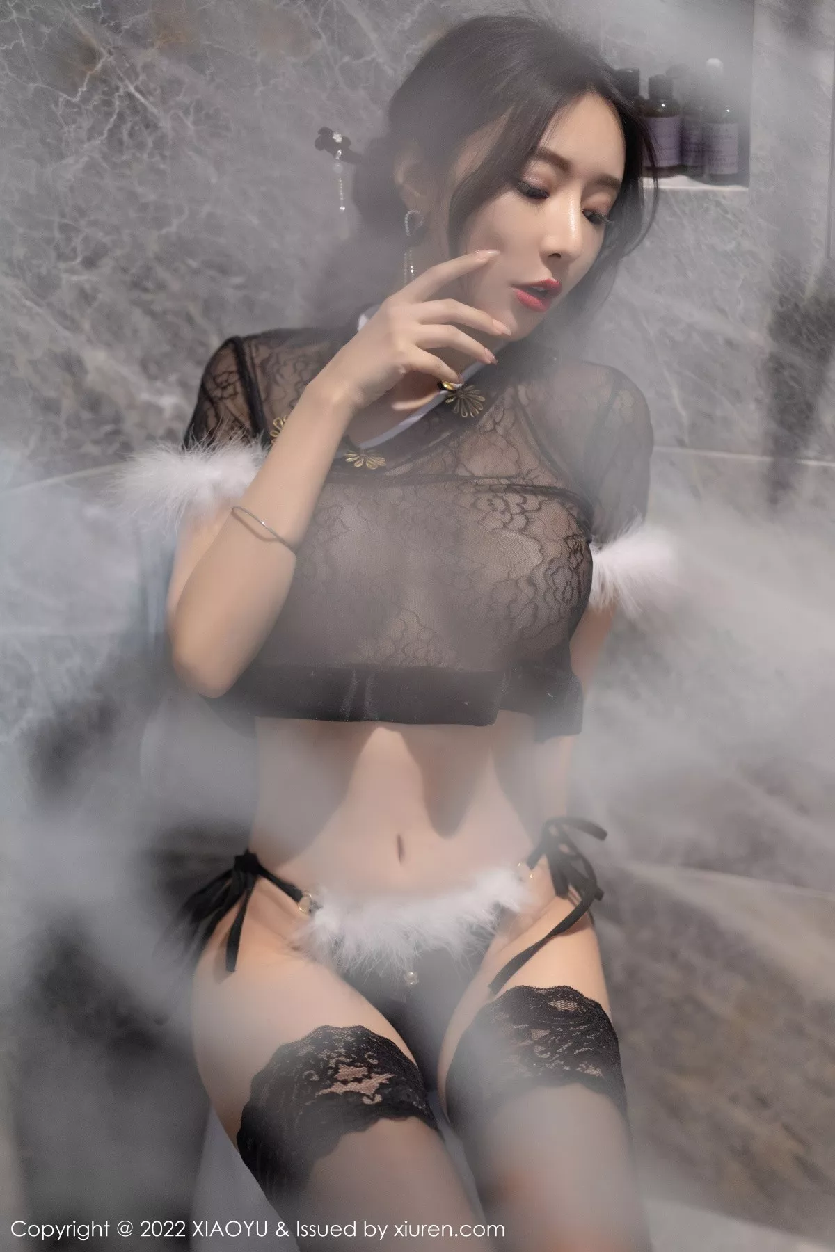 秀人集.com_[XiaoYu画语界]Vol.926_女神王馨瑶yanni性感黑色薄纱情趣旗袍配蕾丝袜惹火诱惑写真80P