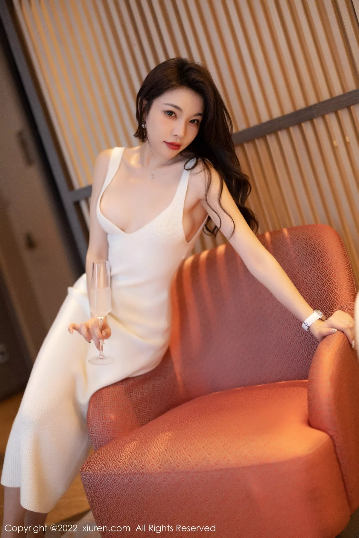 秀人集.com_[XiuRen秀人网]No.6010_女神徐莉芝Booty脱性感白色套装露超薄无内肉丝秀翘臀诱惑写真82P