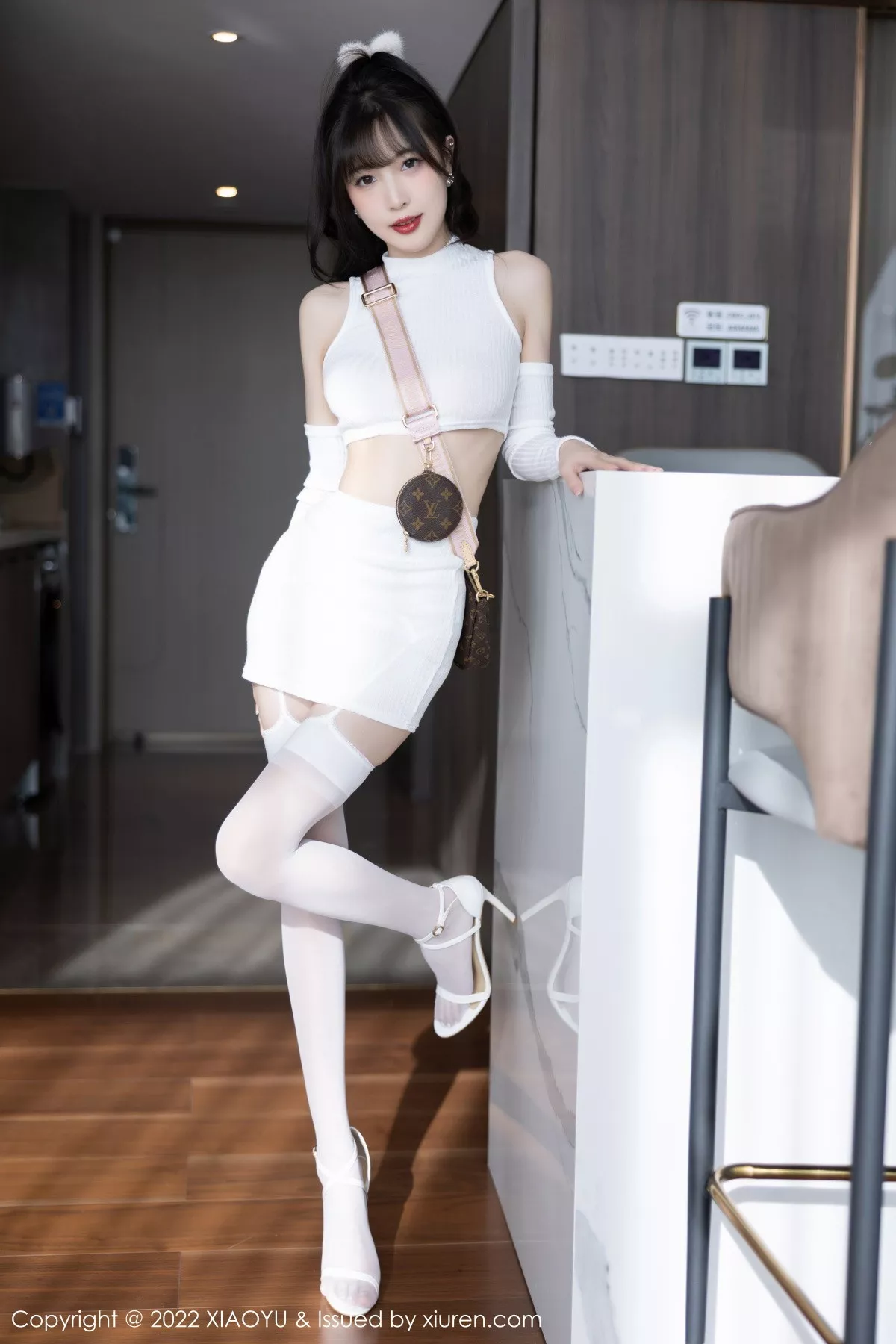 秀人集.com_[XiaoYu画语界]Vol.928_模特林星阑半脱露白色抹胸内衣配白丝吊袜秀曼妙身姿诱惑写真81P