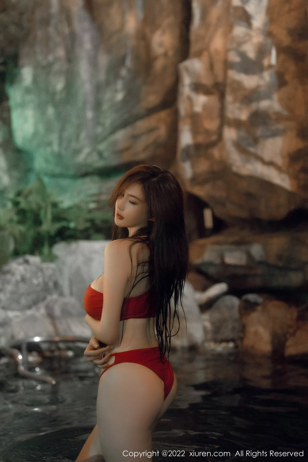 秀人集.com_[XiuRen秀人网]No.6014_女神Carol周妍希温泉场景性感红色比基尼秀丰满身材诱惑写真58P