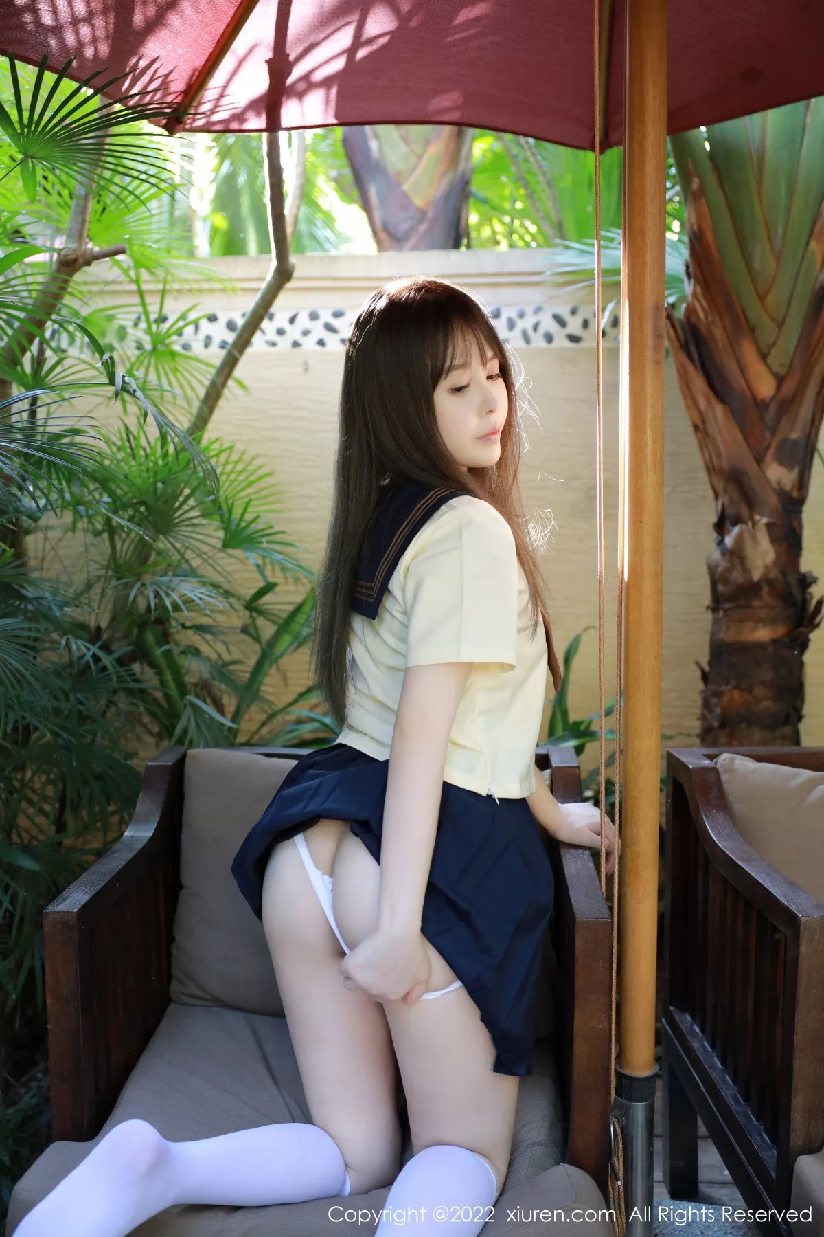 秀人集.com_[XiuRen秀人网]No.6021_女神Evelyn艾莉南京旅拍户外性感白色水手服秀完美身材诱惑写真66P