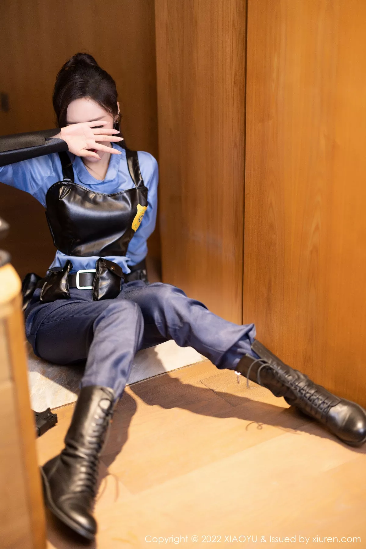 秀人集.com_[XiaoYu画语界]Vol.929_女神王馨瑶yanni脱蓝色女警官制服露黑色蕾丝内衣完美诱惑写真80P