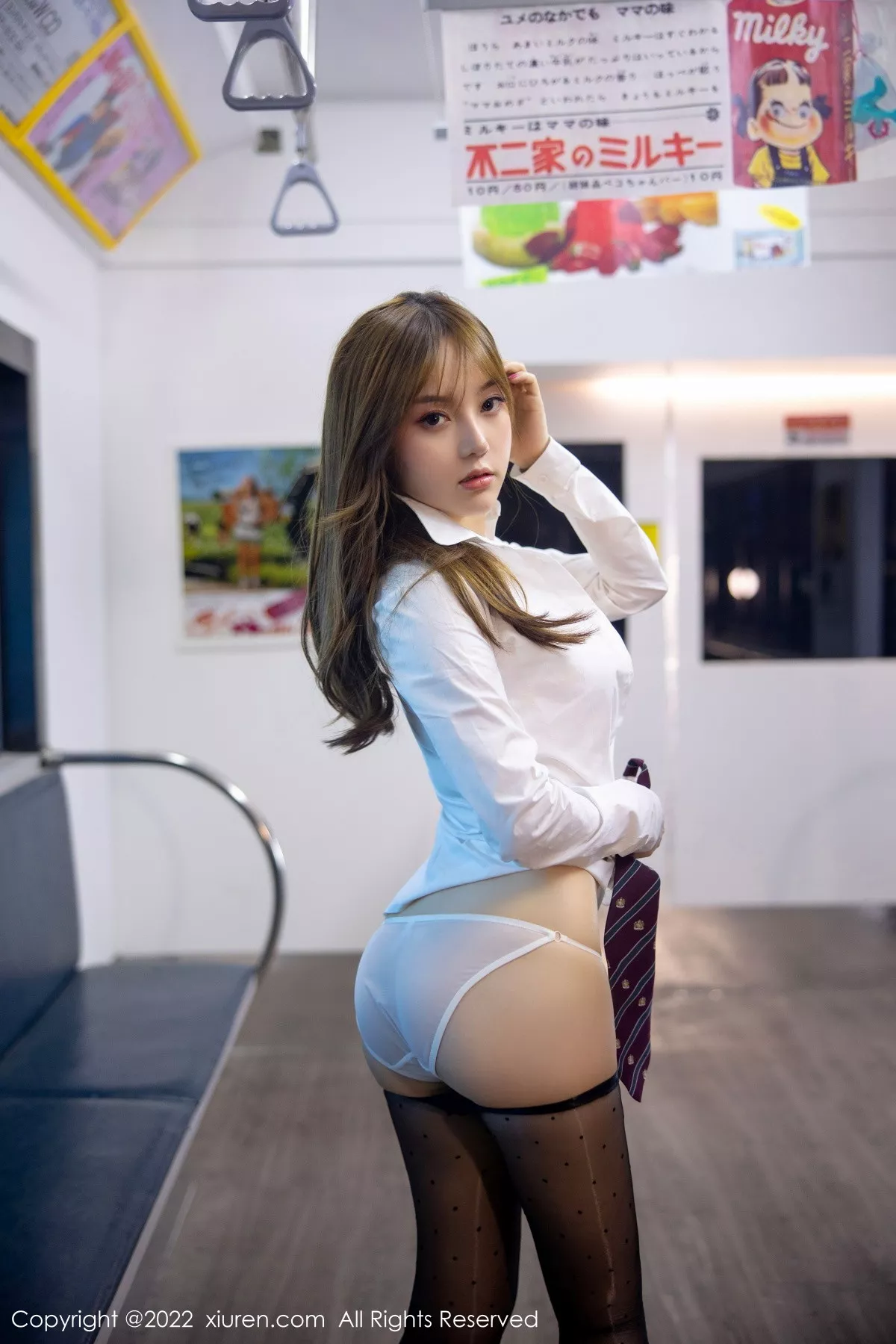 秀人集.com_[XiuRen秀人网]No.5899_模特豆瓣酱电车场景性感白T露浅色内衣配超薄黑丝丰满诱惑写真89P