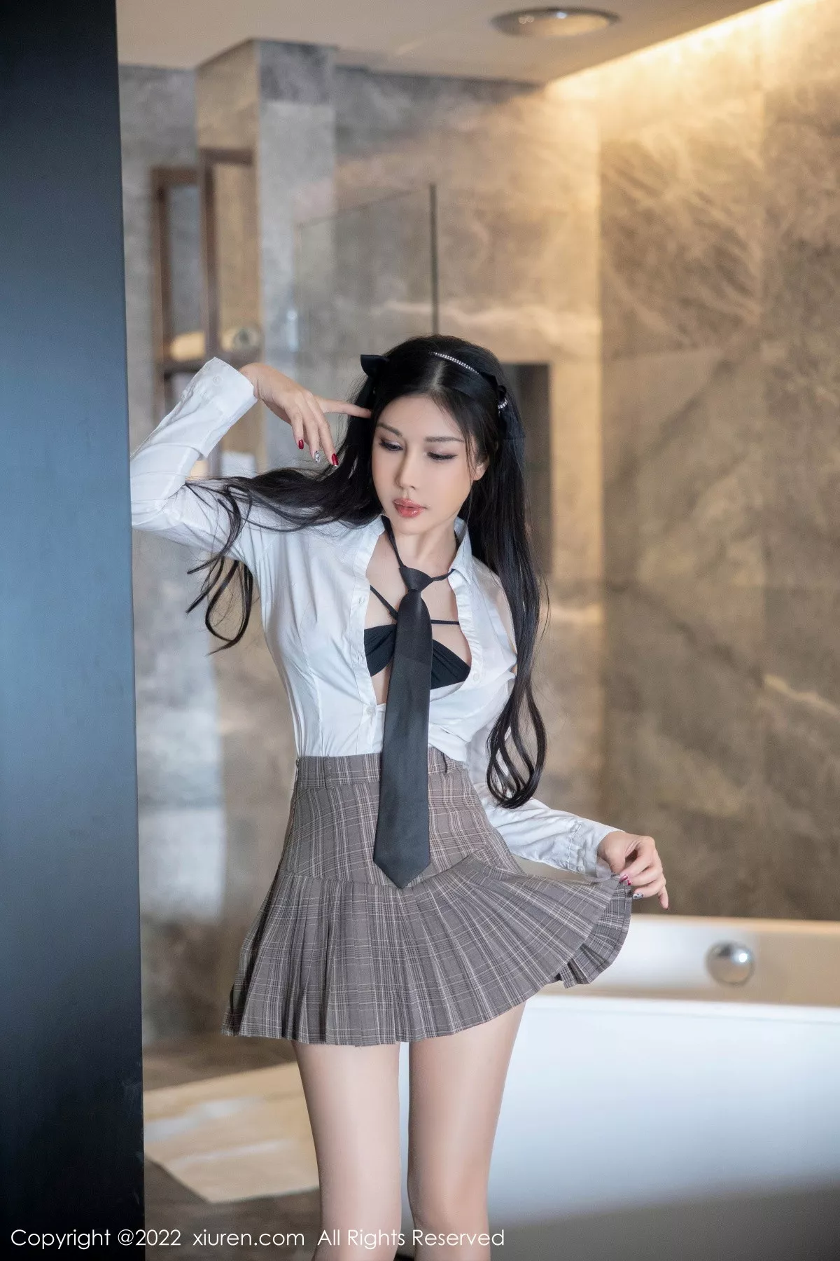 秀人集.com_[XiuRen秀人网]No.5902_模特田冰冰私房脱性感制服露黑色情趣内衣秀丰满身材诱惑写真79P