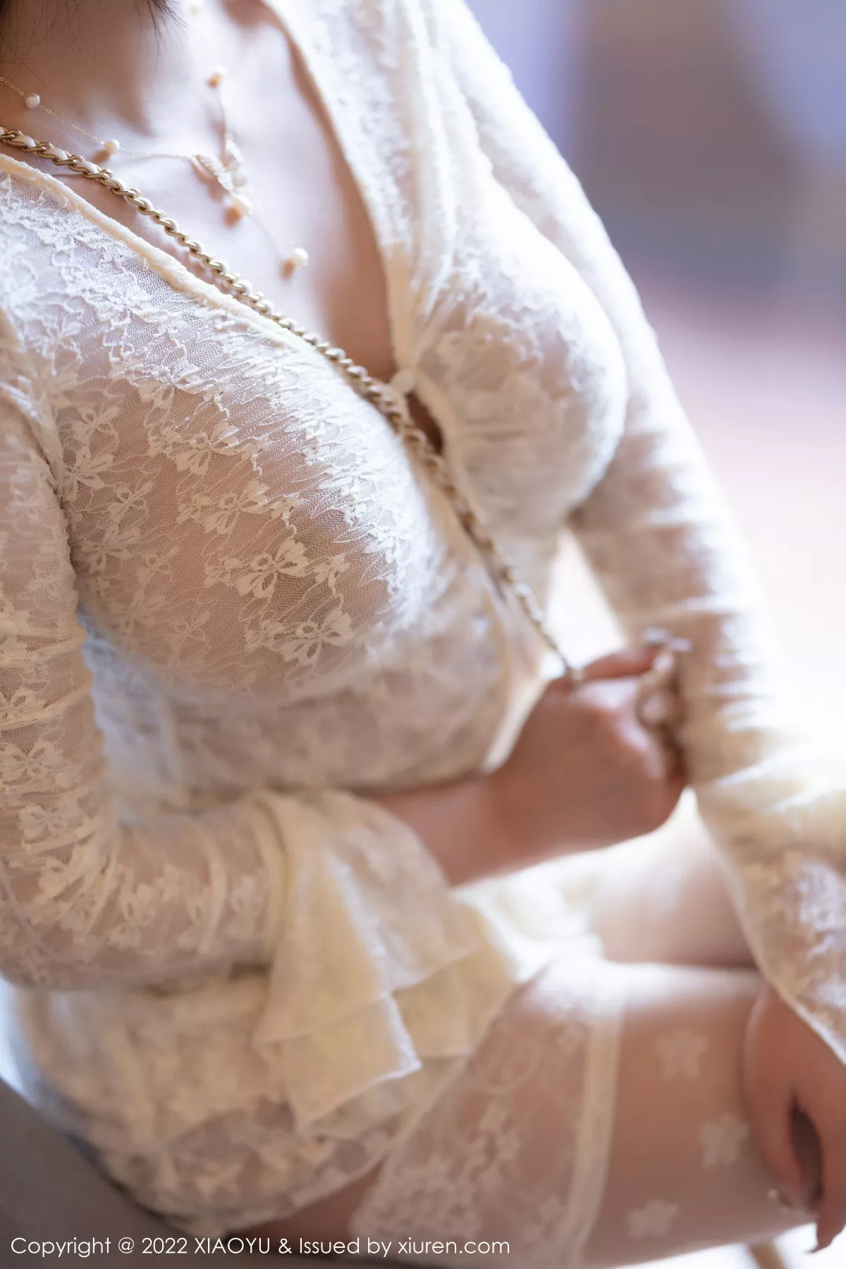 秀人集.com_[XiaoYu画语界]Vol.912_女神杨晨晨Yome性感白色薄纱服饰配蕾丝袜秀翘臀美腿诱惑写真90P