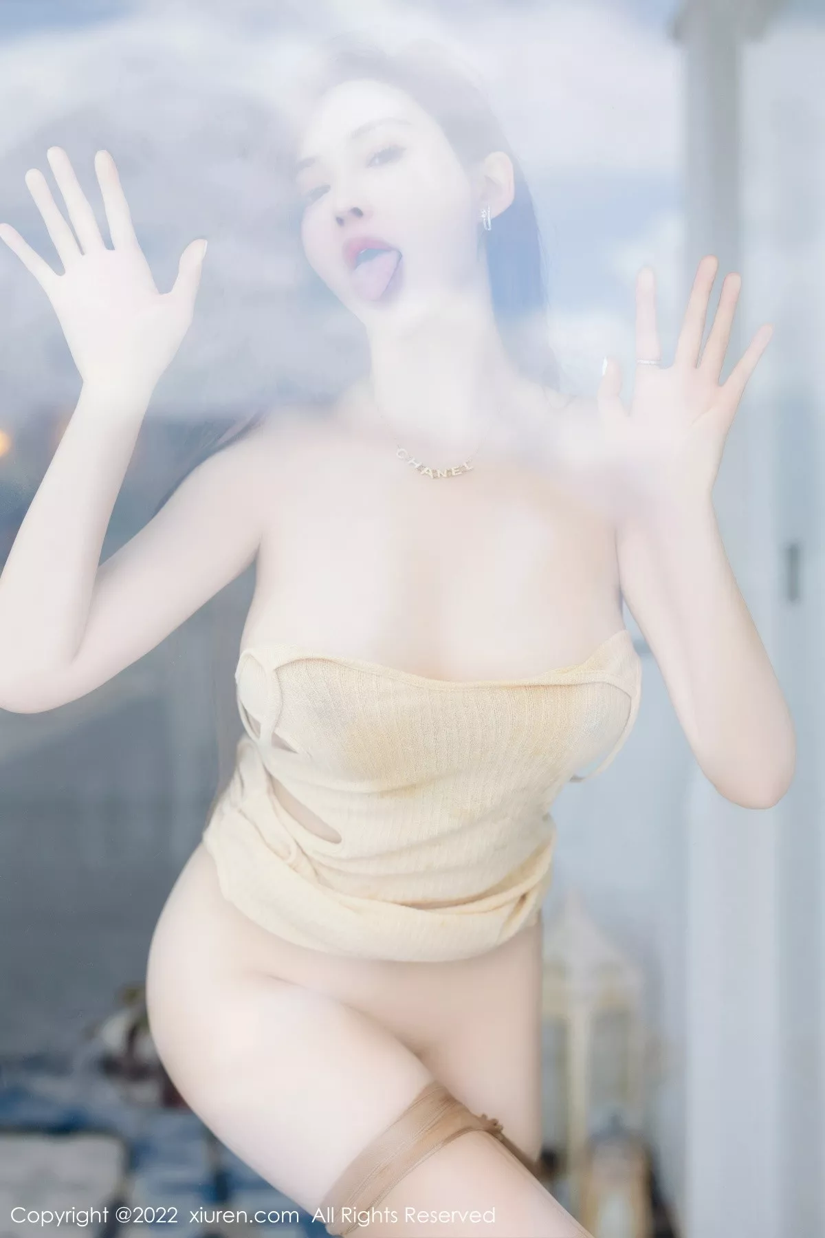 秀人集.com_[XiuRen秀人网]No.5912_女神奶瓶土肥圆大理旅拍黄色吊带短裙秀丰满身材惹火诱惑写真82P