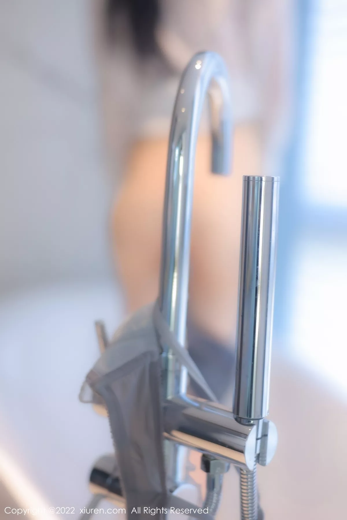 秀人集.com_[XiuRen秀人网]No.5909_模特77qiqi私房浴室脱性感白T露浅蓝色蕾丝内衣迷人诱惑写真85P