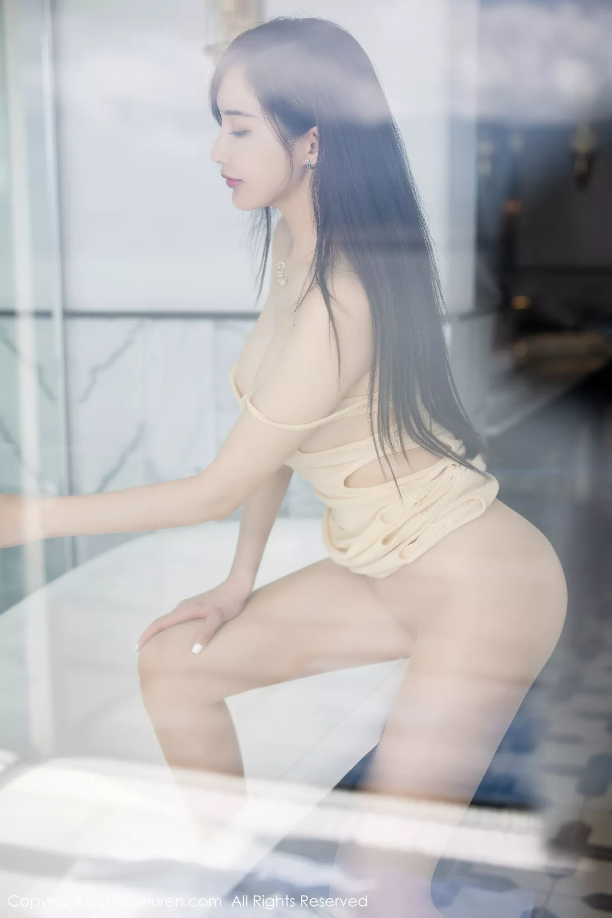 秀人集.com_[XiuRen秀人网]No.5912_女神奶瓶土肥圆大理旅拍黄色吊带短裙秀丰满身材惹火诱惑写真82P