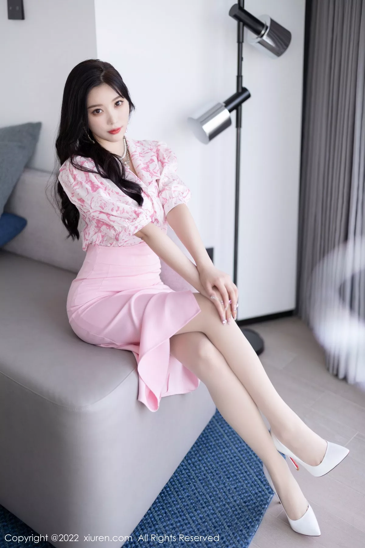 秀人集.com_[XiuRen秀人网]No.5927_女神杨晨晨Yome脱性感粉色上衣露白色内衣秀丰腴身材诱惑写真87P