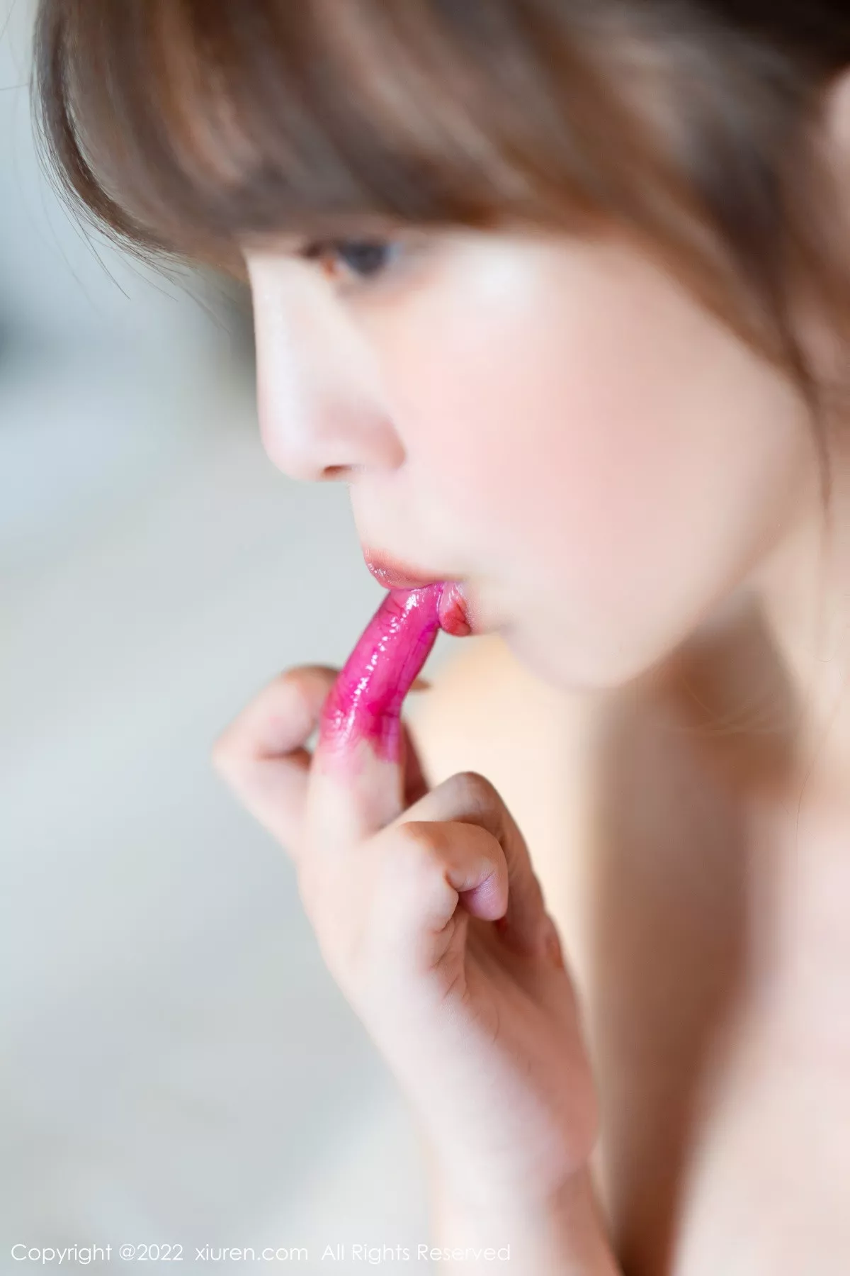 秀人集.com_[XiuRen秀人网]No.6058_模特张思允Nice脱玫红色外衣露性感轻透薄纱内衣惹火诱惑写真75P