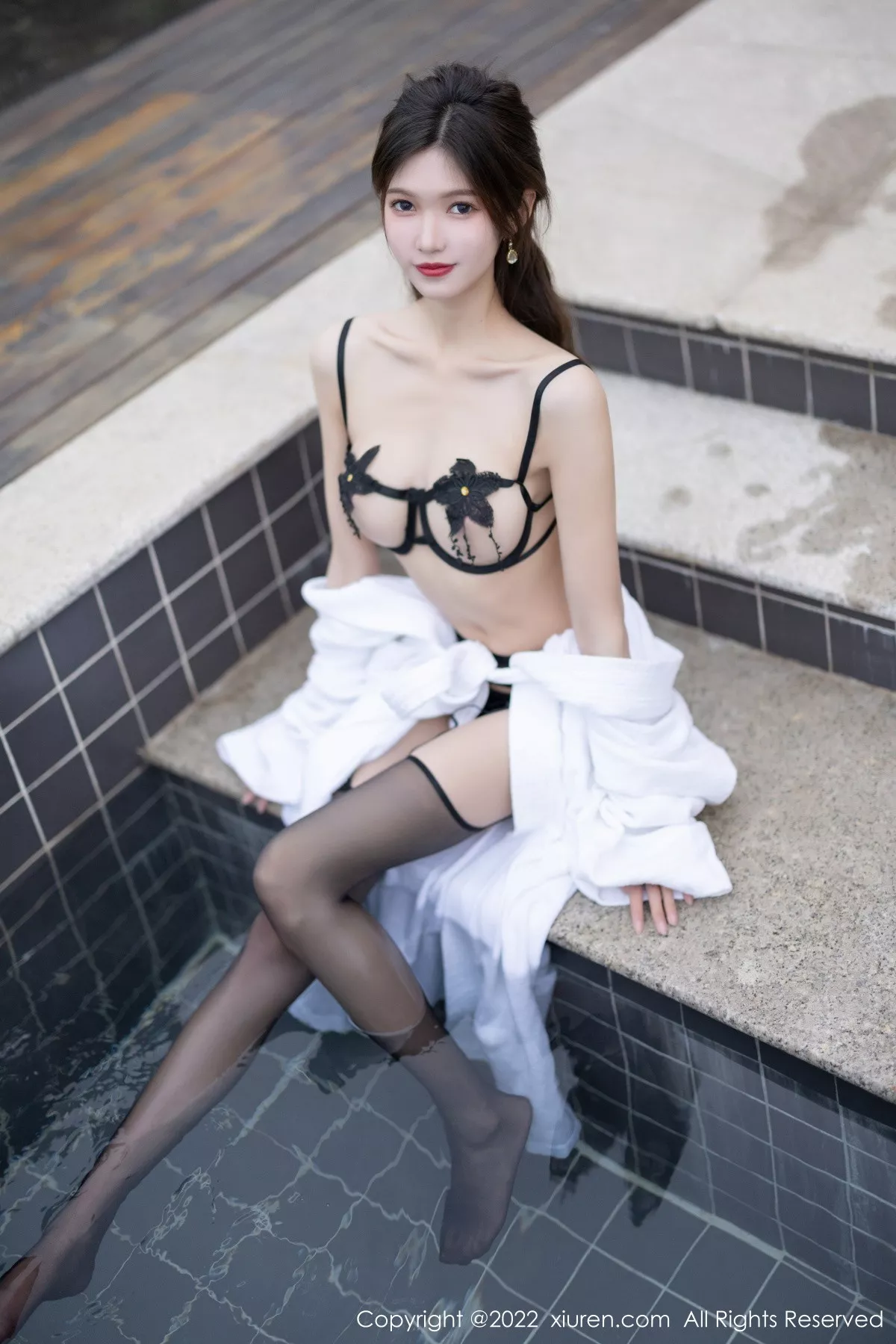 秀人集.com_[XiuRen秀人网]No.6063_模特程程程-海南岛旅拍性感黑色情趣内衣秀苗条身姿迷人写真82P