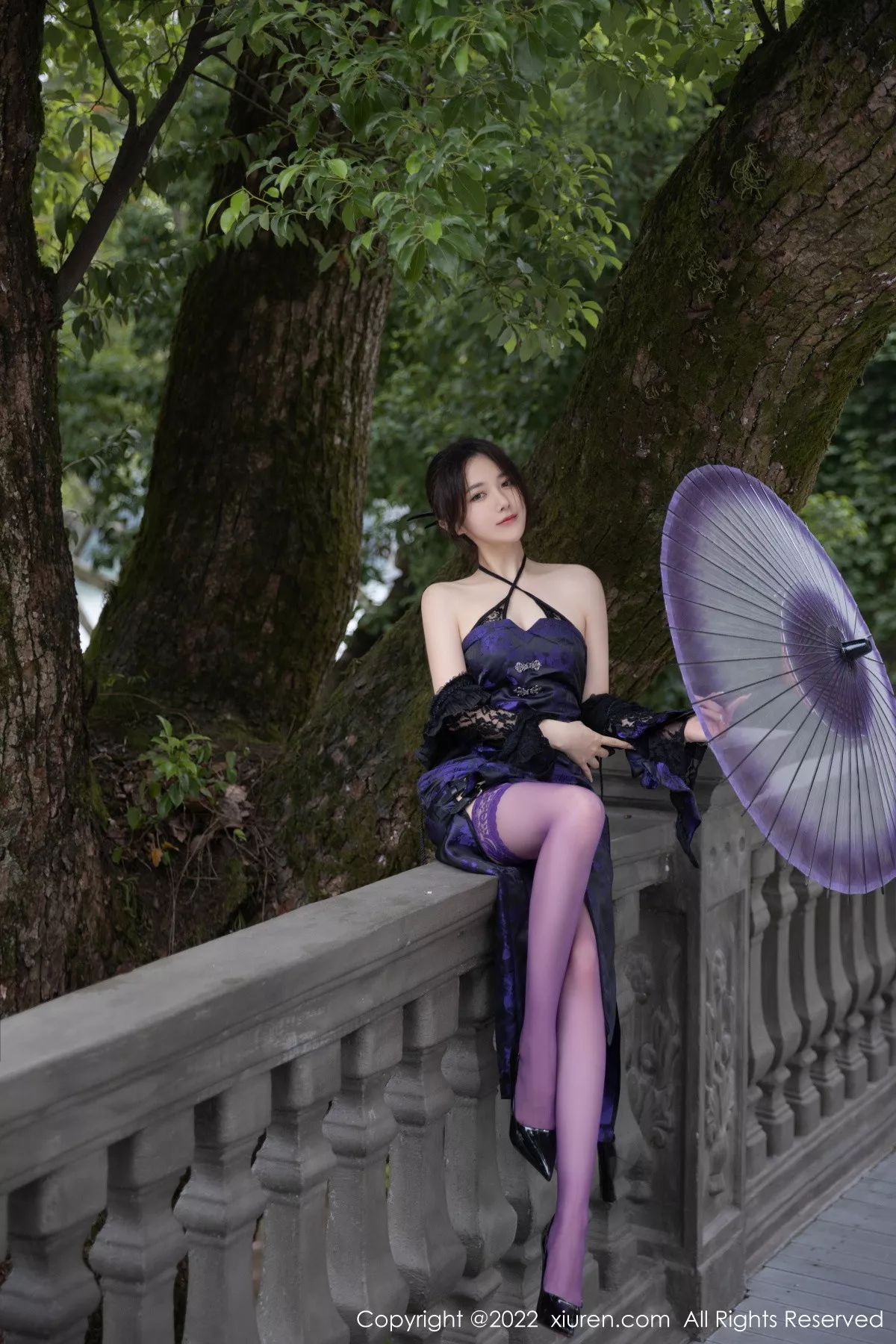 秀人集.com_[XiuRen秀人网]No.6074_模特鱼子酱Fish独角戏主题性感露肩连衣裙配紫色丝袜诱惑写真79P